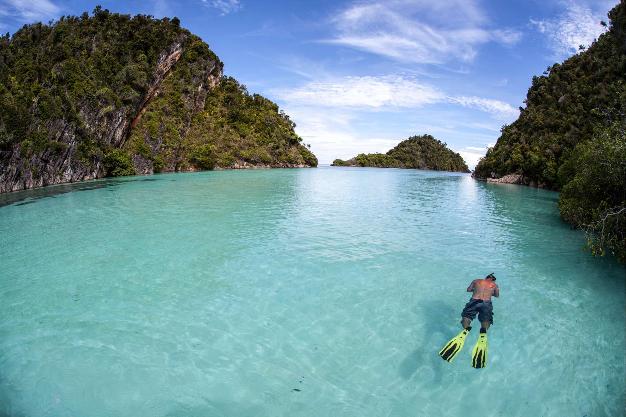 yacht charter indonesia, raja ampat