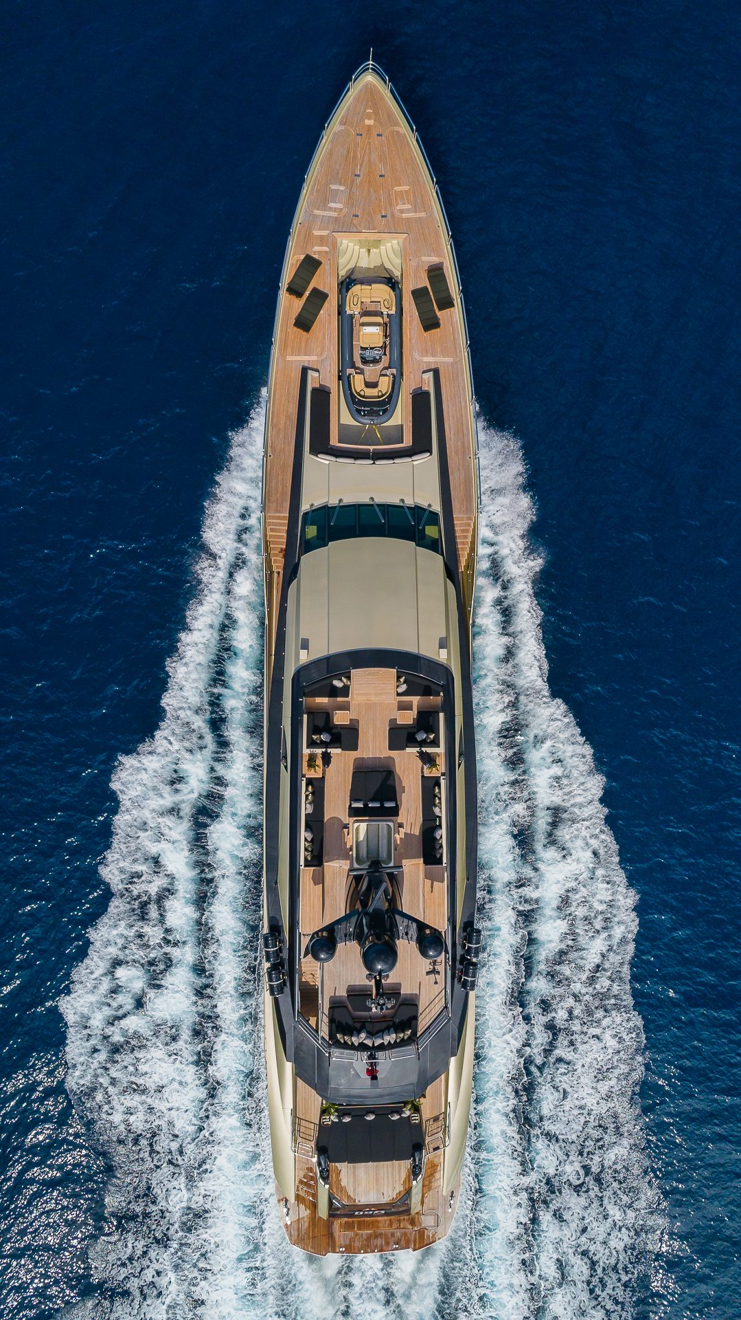 Motor Yacht DB9 for Charter with SuperYachtsMonaco