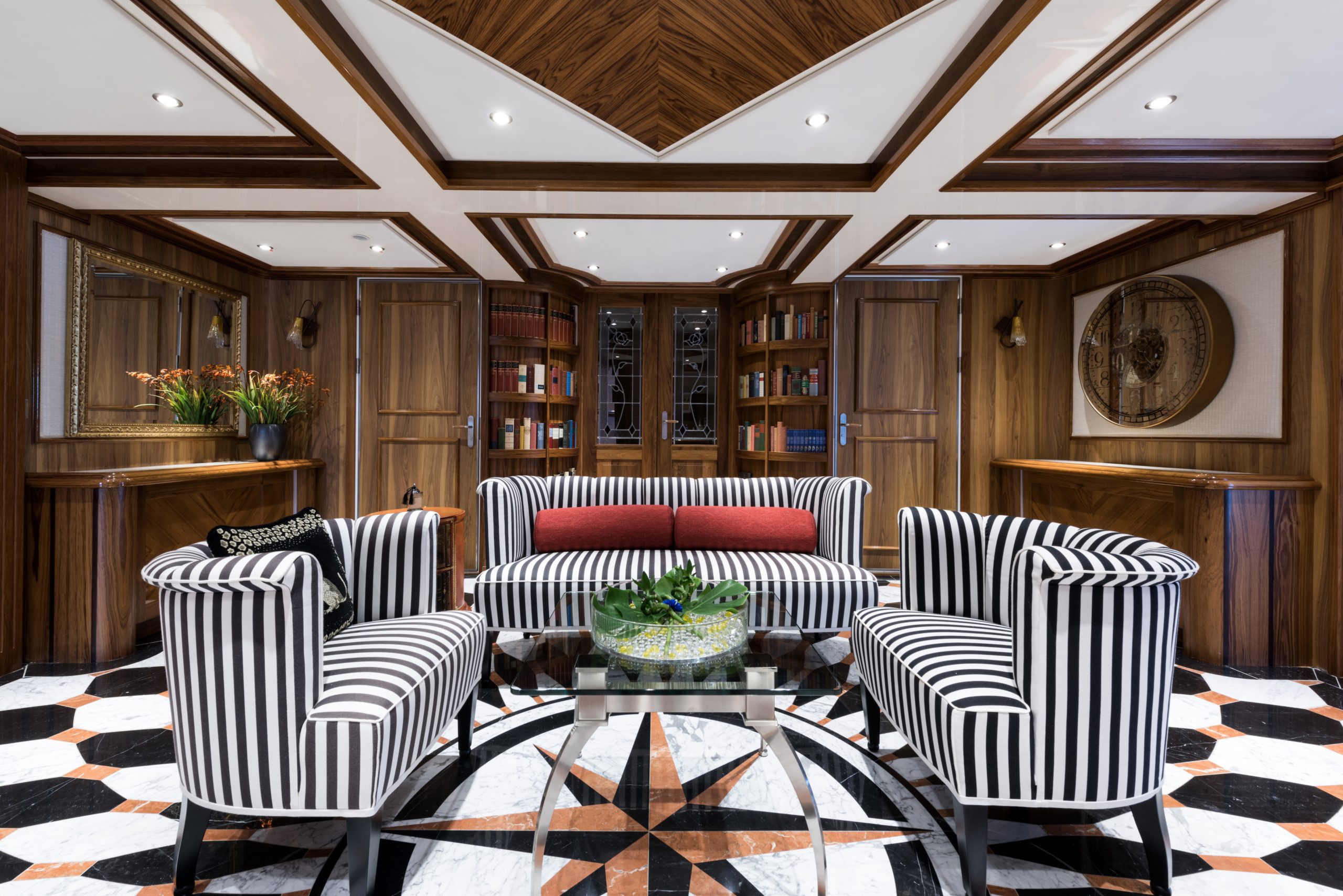 Motor Yacht LEGEND for Charter with SuperYachtsMonaco