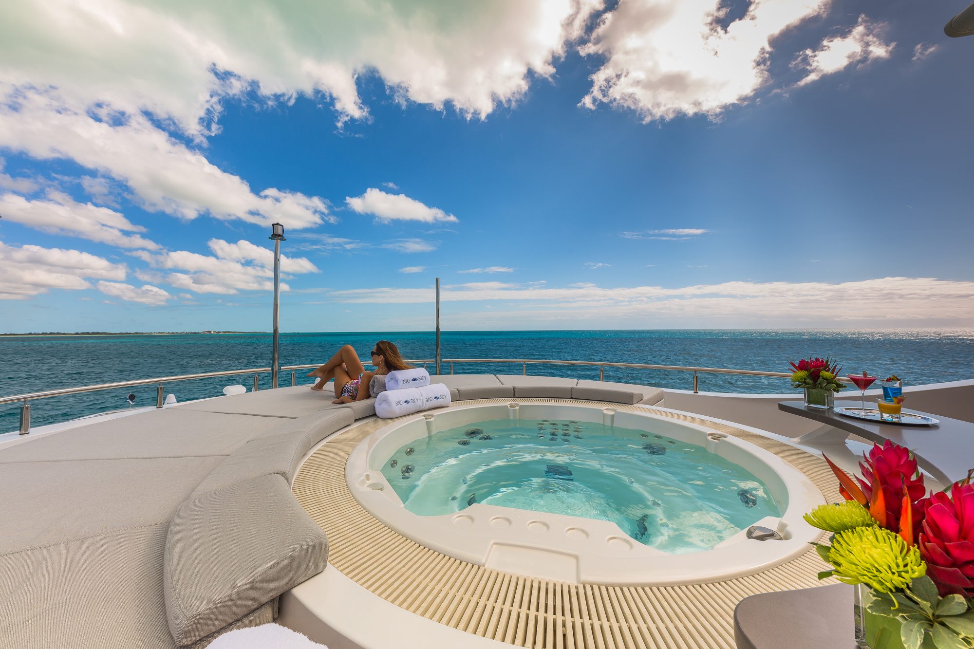 BIG SKY Yacht for Charter