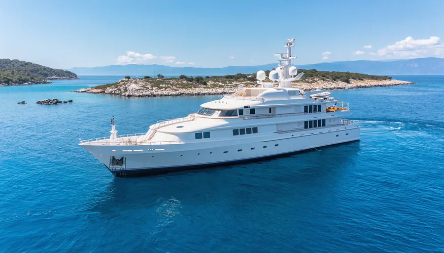 VERA yacht for charter