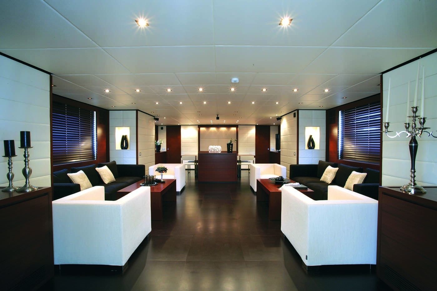 Motor Yacht ANNAMIA for Charter with SuperYachtsMonaco