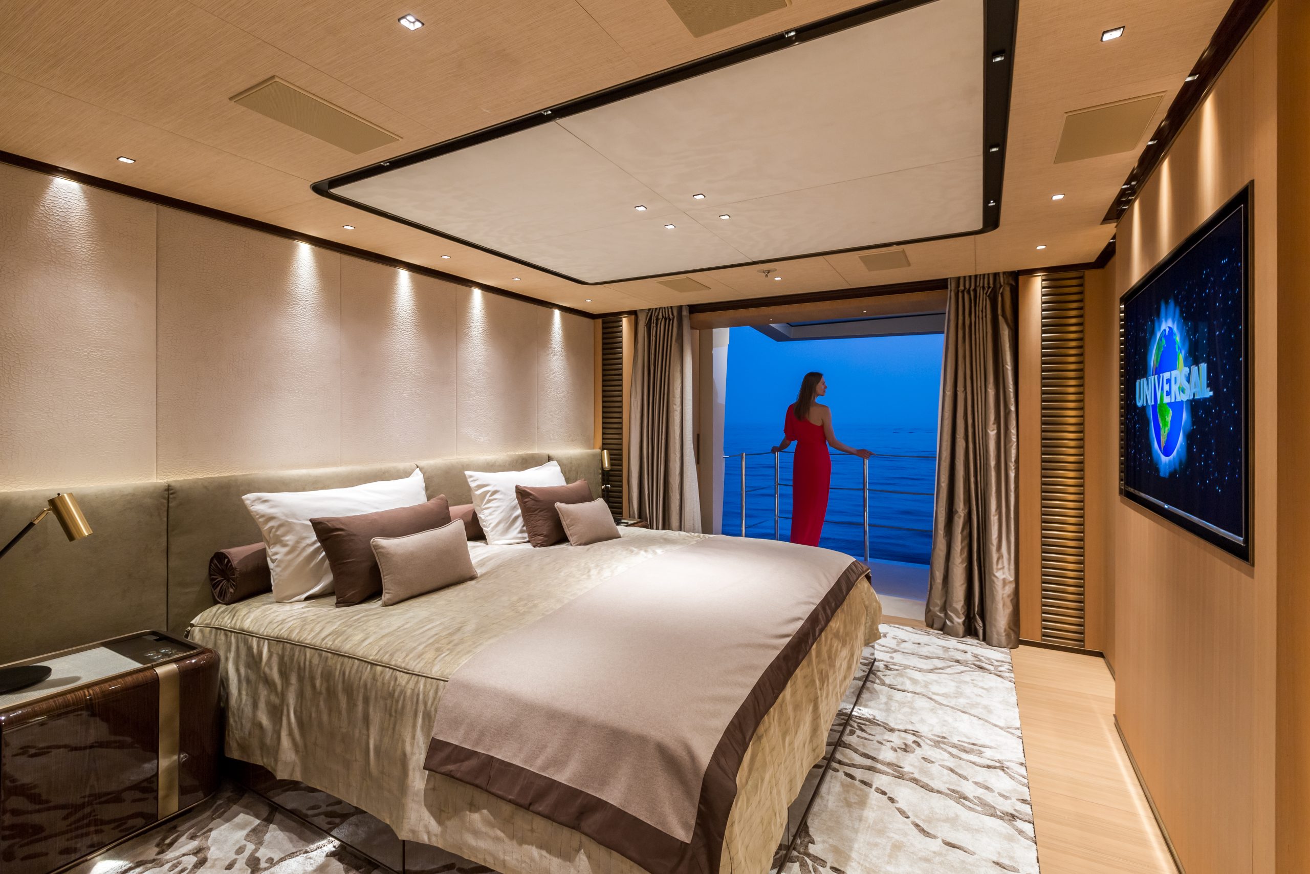 Motor Yacht VERTIGE for Charter with SuperYachtsMonaco