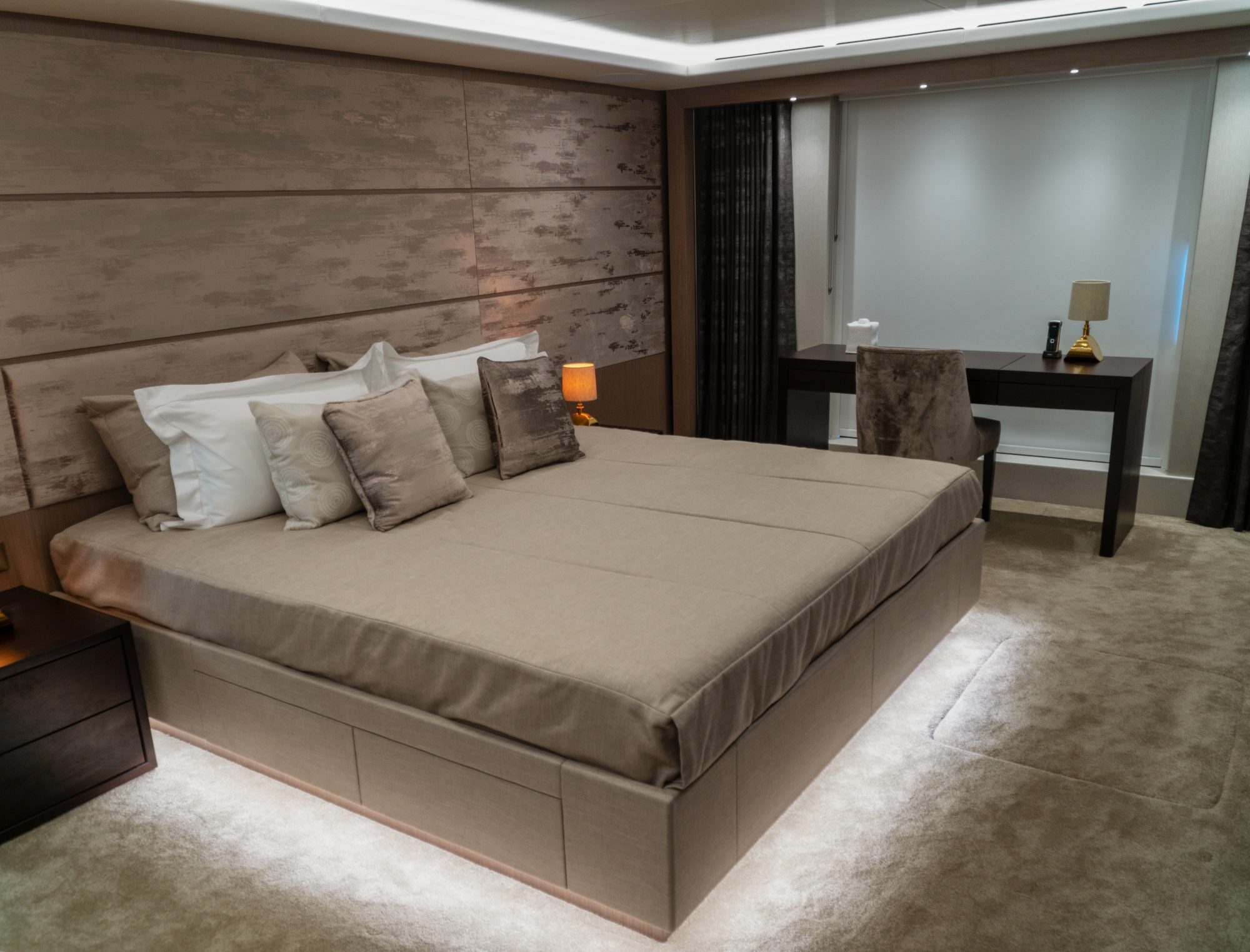 Motor Yacht FRATELLI for Charter with SuperYachtsMonaco