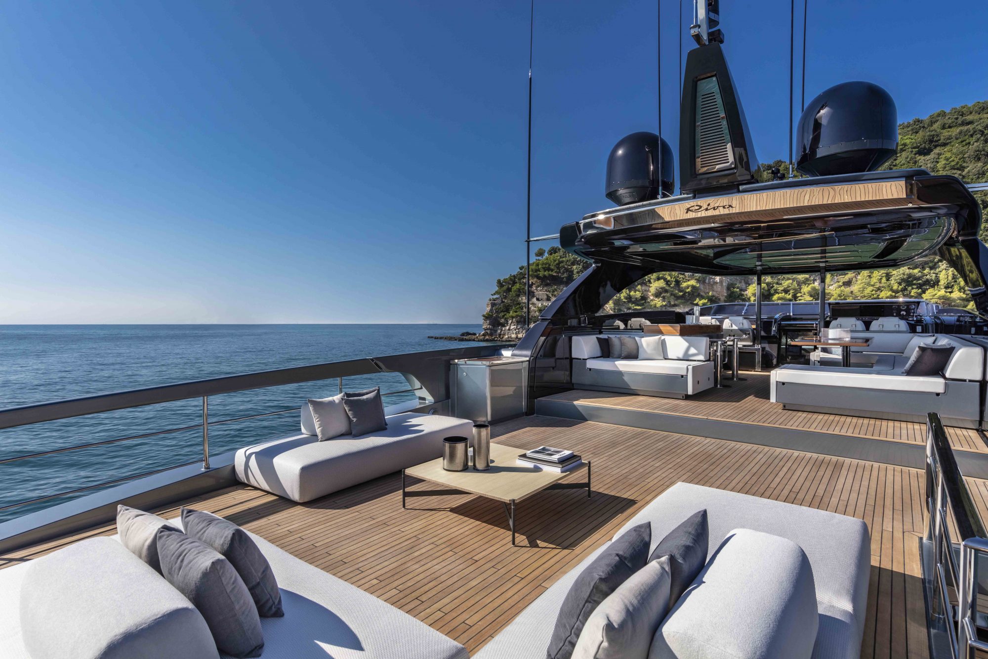 Motor Yacht FIGURATI for Charter with SuperYachtsMonaco