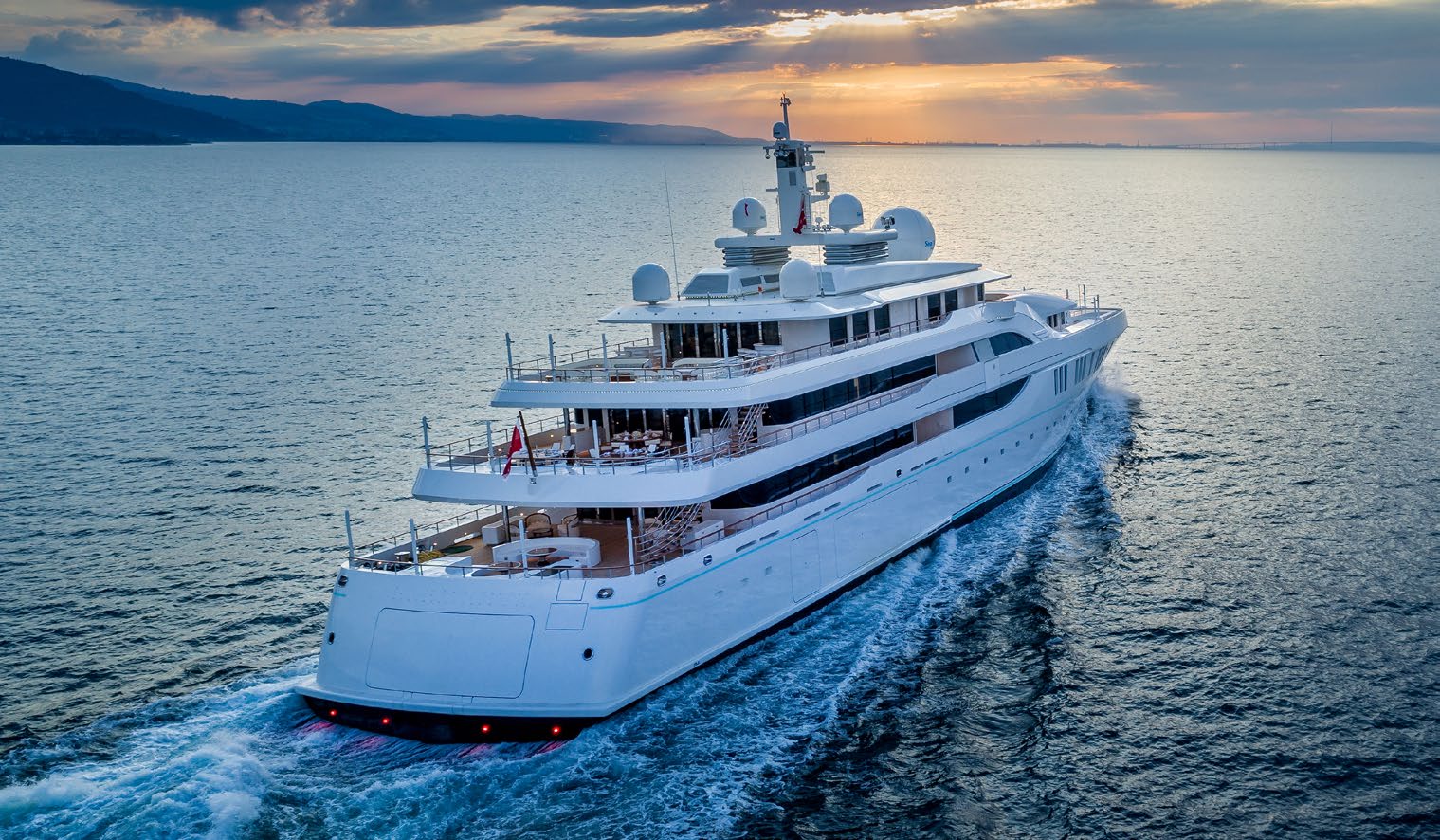 M/Y ELEMENTS for Charter with SuperYachtsMonaco