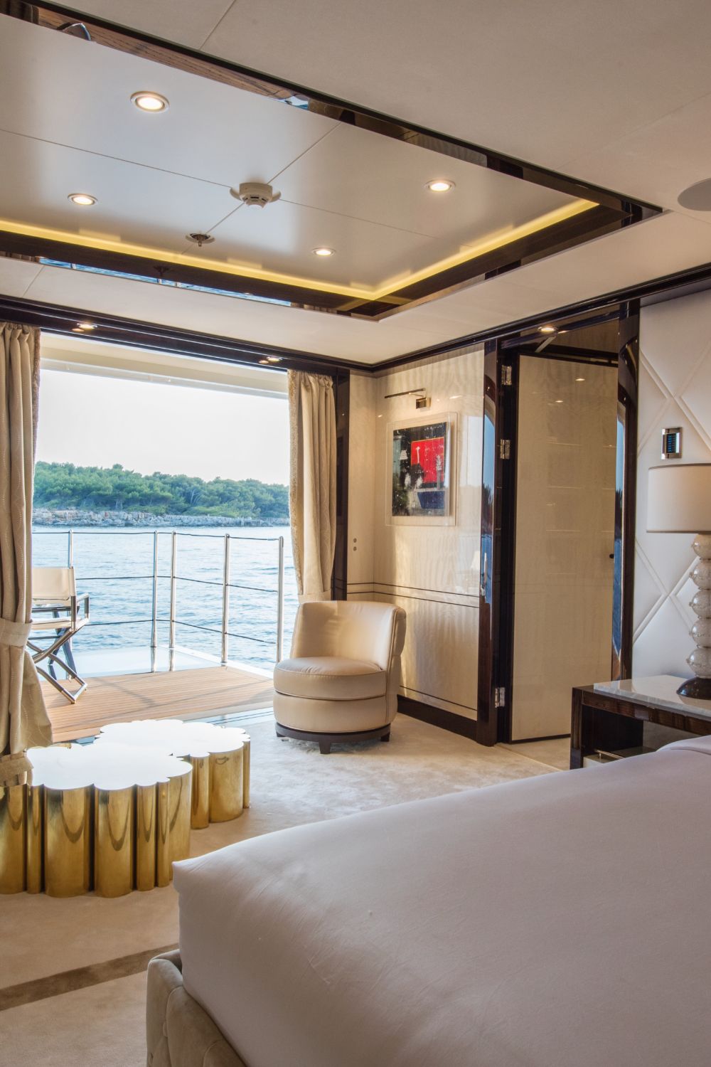 elixir yacht for charter