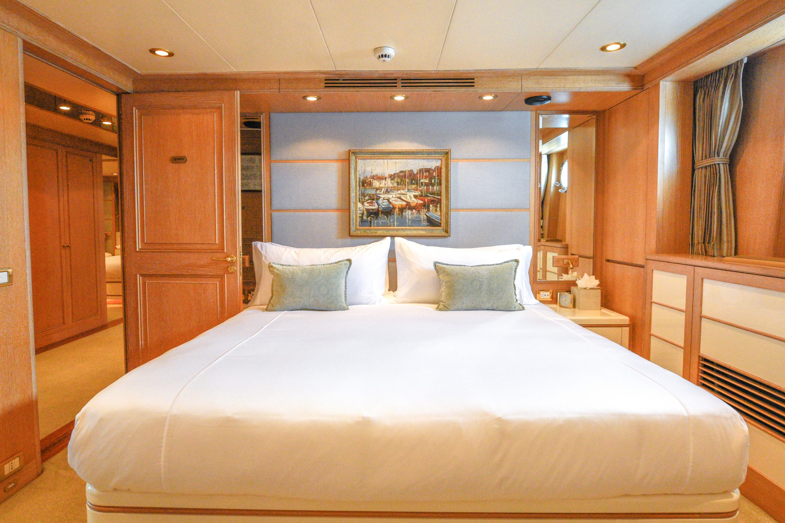 M/Y TE MANU for charter with SuperYachtsMonaco