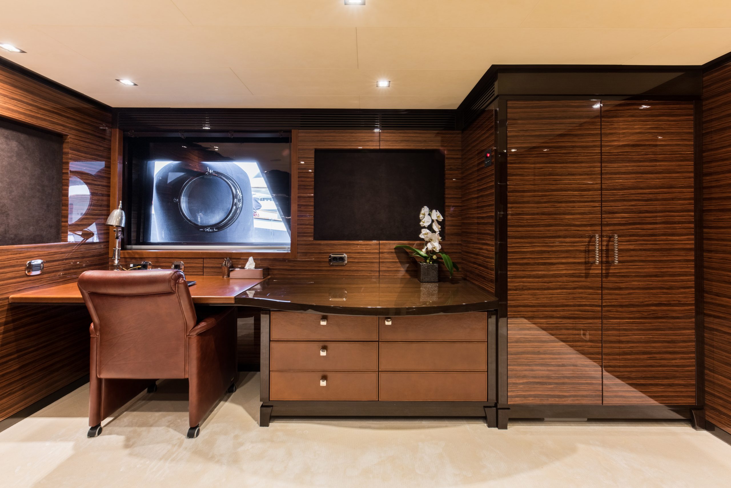 Motor Yacht AMADEUS 1 for Charter with SuperYachtsMonaco