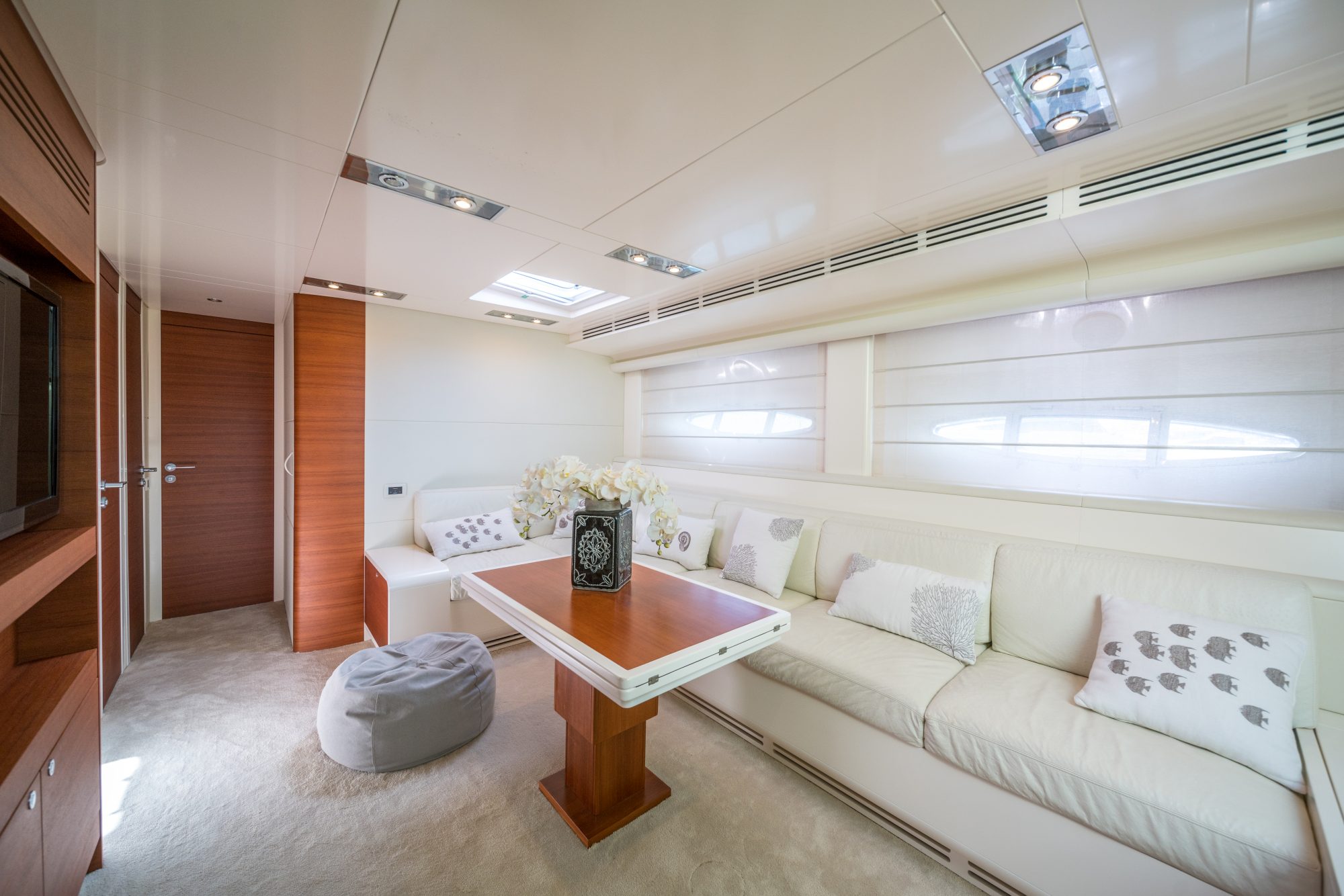 Motor Yacht ITAMA 75 for Sale with SuperYachtsMonaco