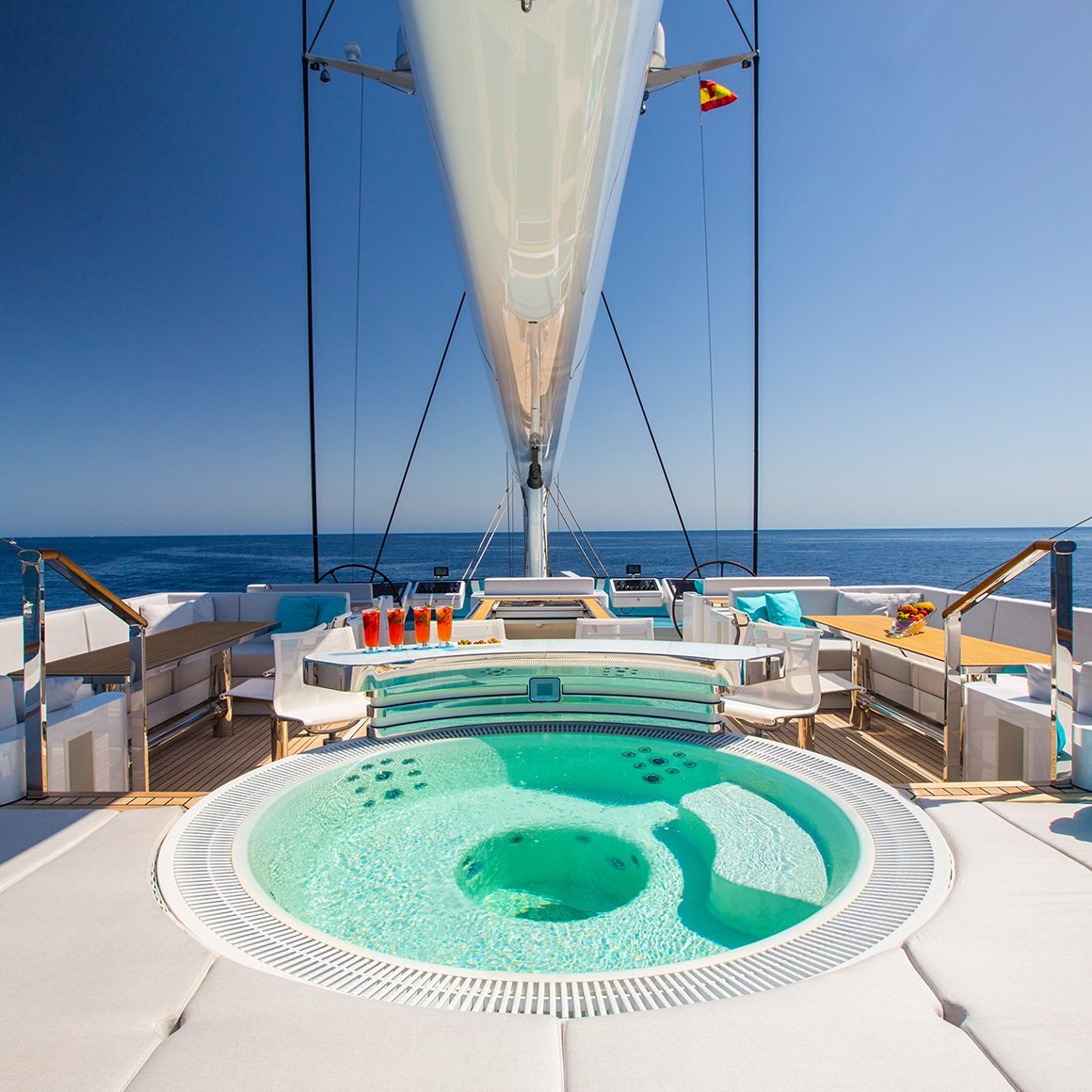 aquijo yacht for sale pool