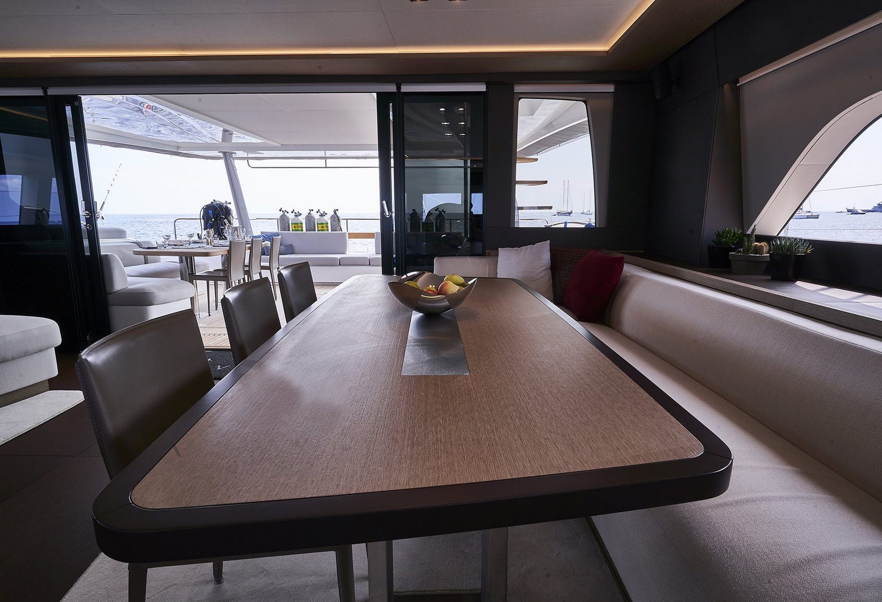 BABAC Yacht for Charter