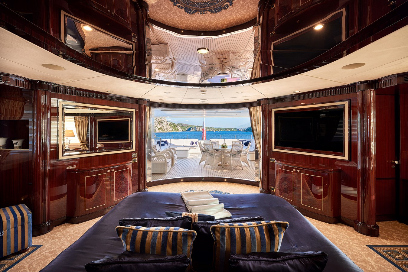 Motor Yacht REVE D'OR for Sale with SuperYachtsMonaco