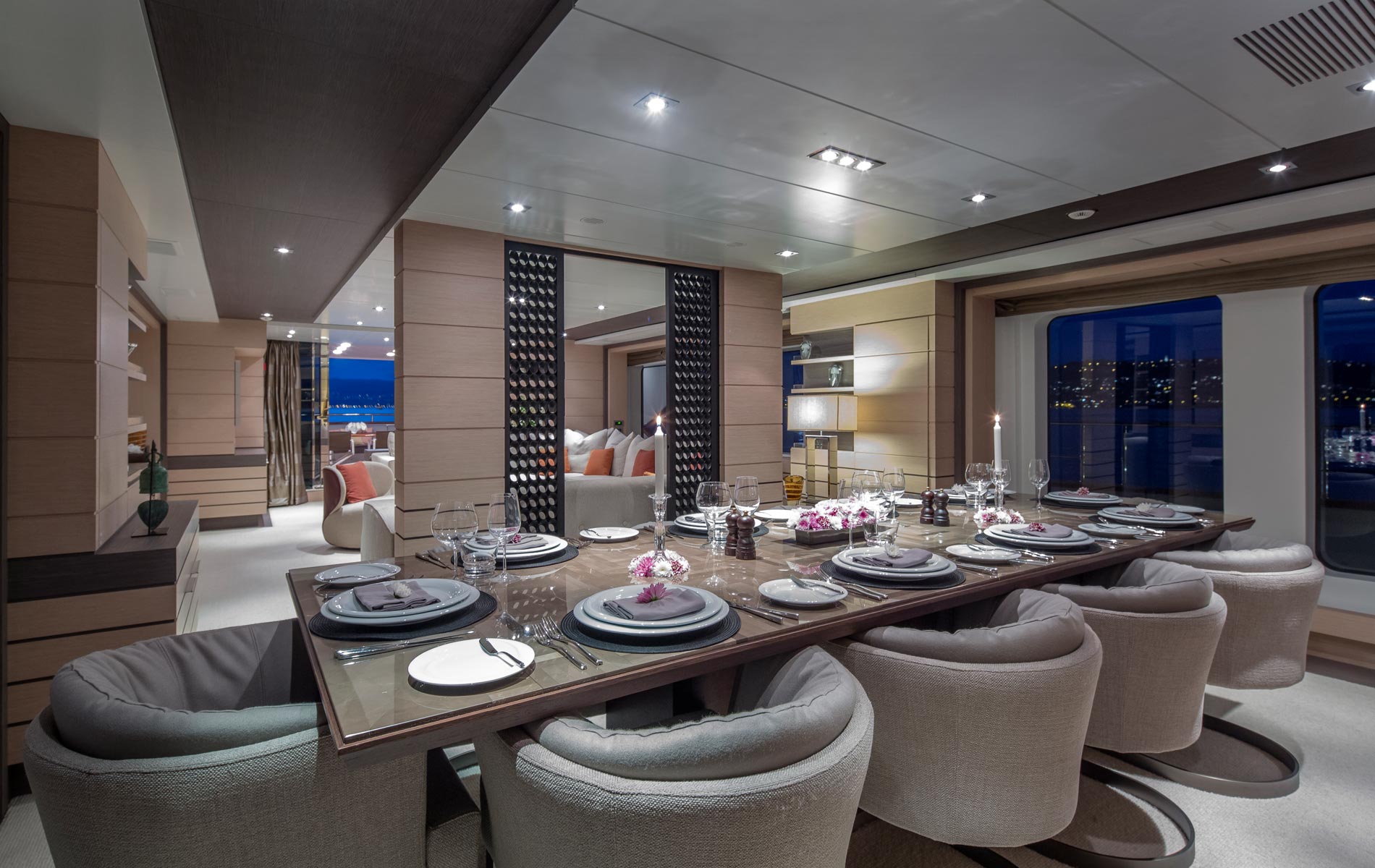 Motor Yacht Dynar for Charter with SuperYachtsMonaco