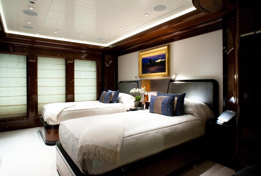Motor Yacht ARIENCE for Charter with SuperYachtsMonaco