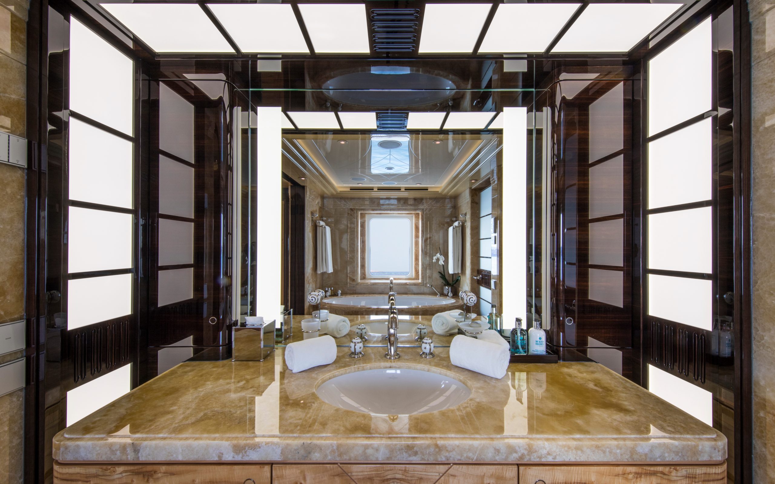 Motor Yacht ARIENCE for Charter with SuperYachtsMonaco