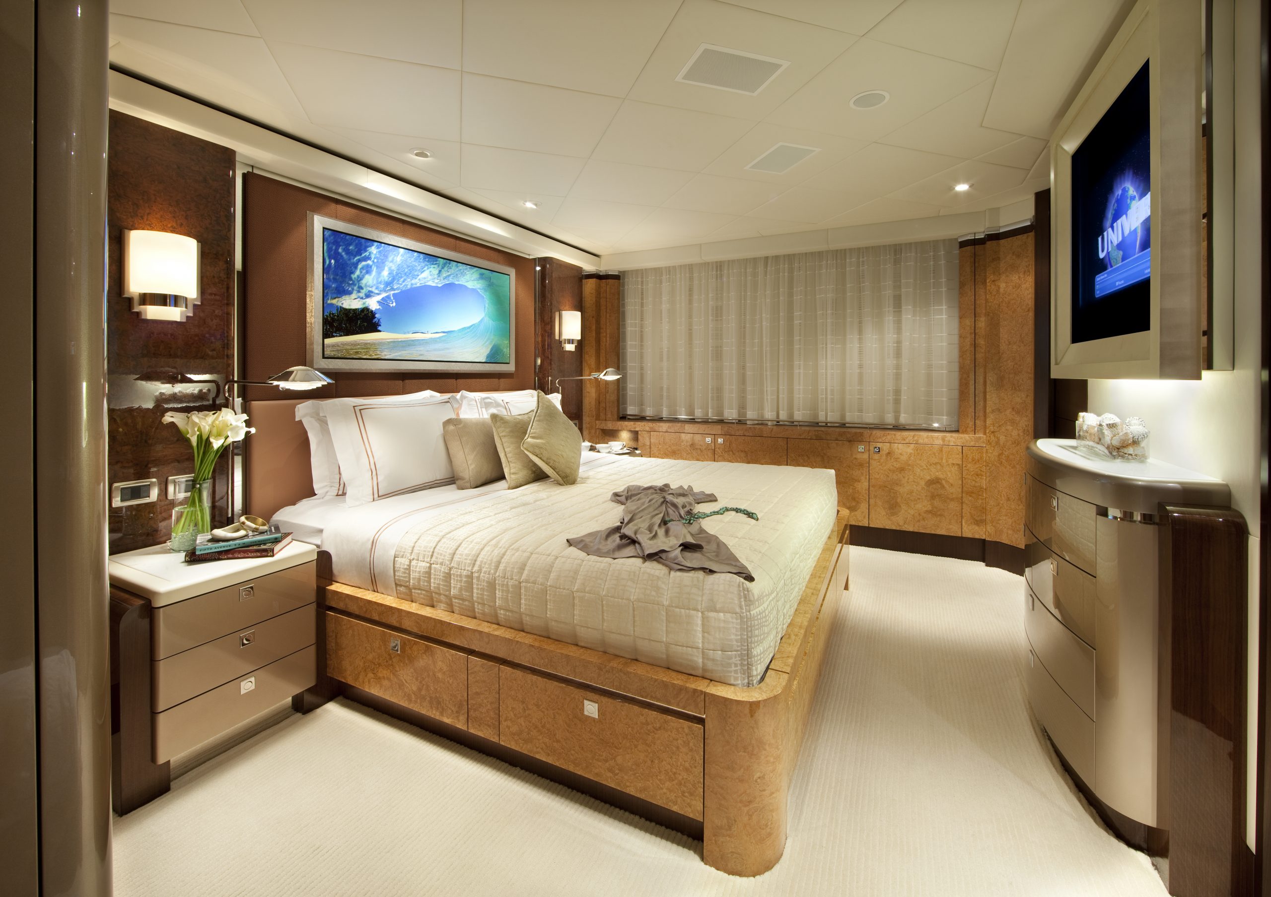 Motor Yacht SYCARA V for Charter with SuperYachtsMonaco