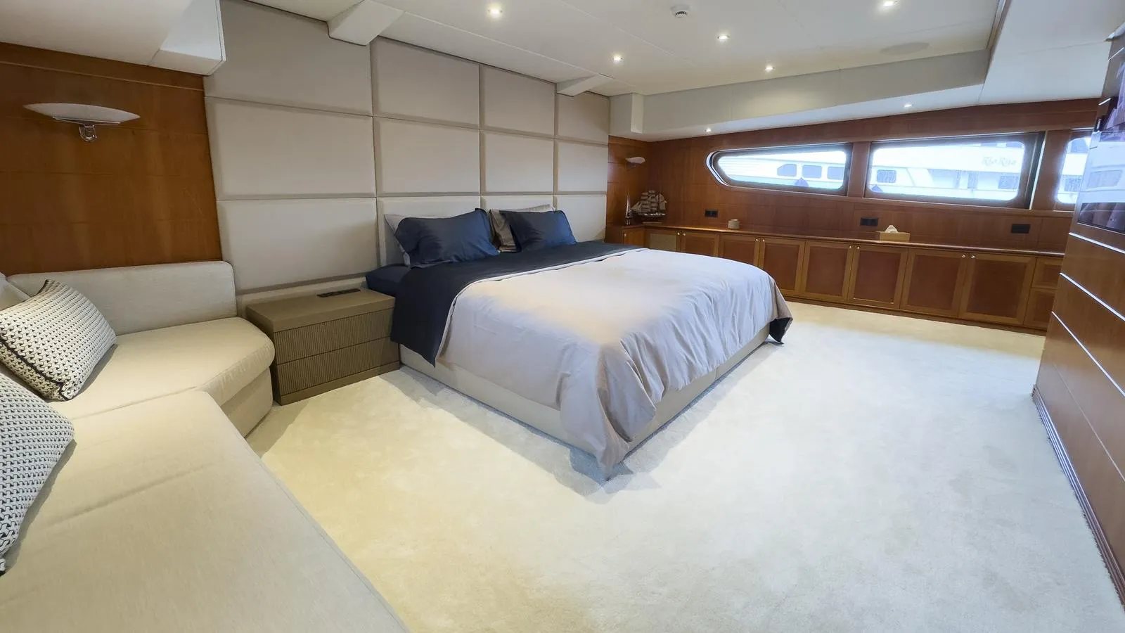 BENIK yacht for charter with SuperYachtsMonaco