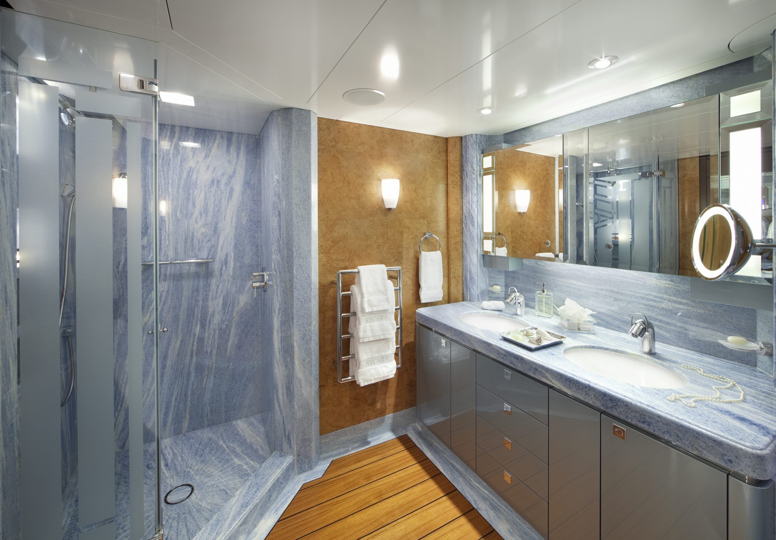 Motor Yacht SYCARA V for Charter with SuperYachtsMonaco