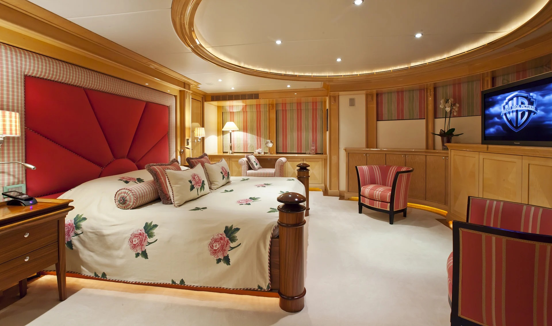 Motor Yacht SEVEN SINS for Charter with SuperYachtsMonaco