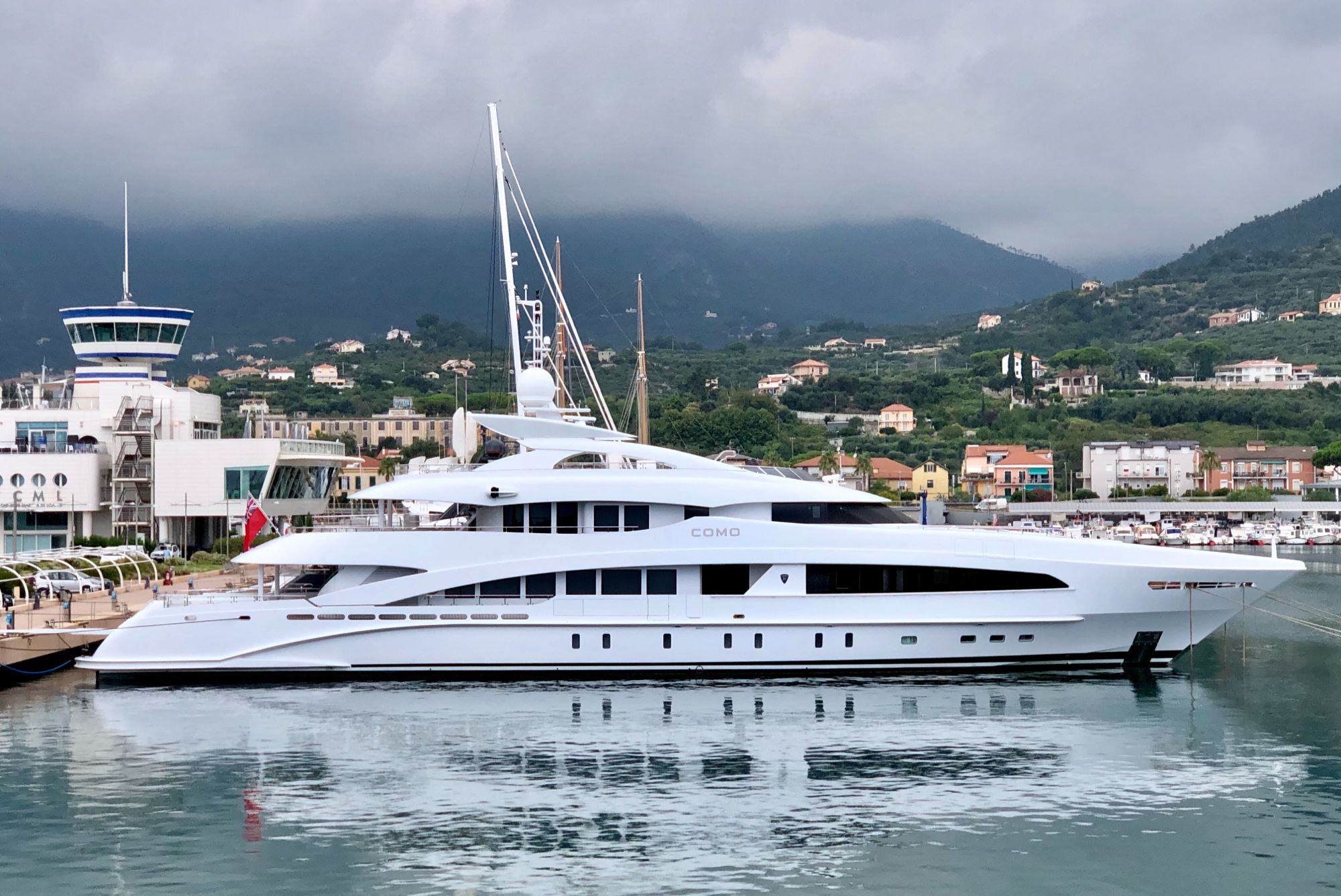 como yacht for sale