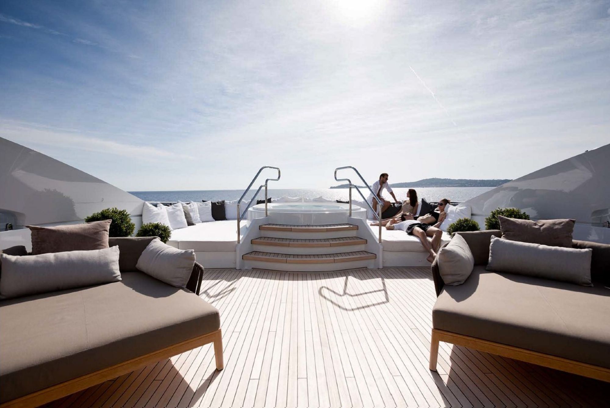 como yacht for sale