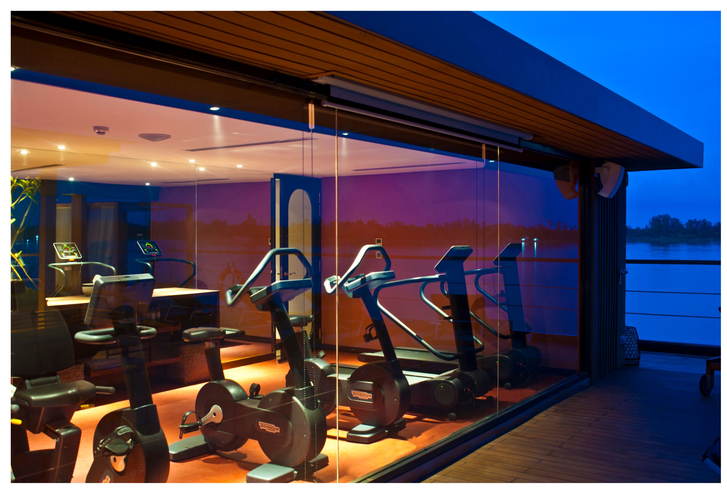 M/Y AQUA MEKONG for Charter with SuperYachtsMonaco