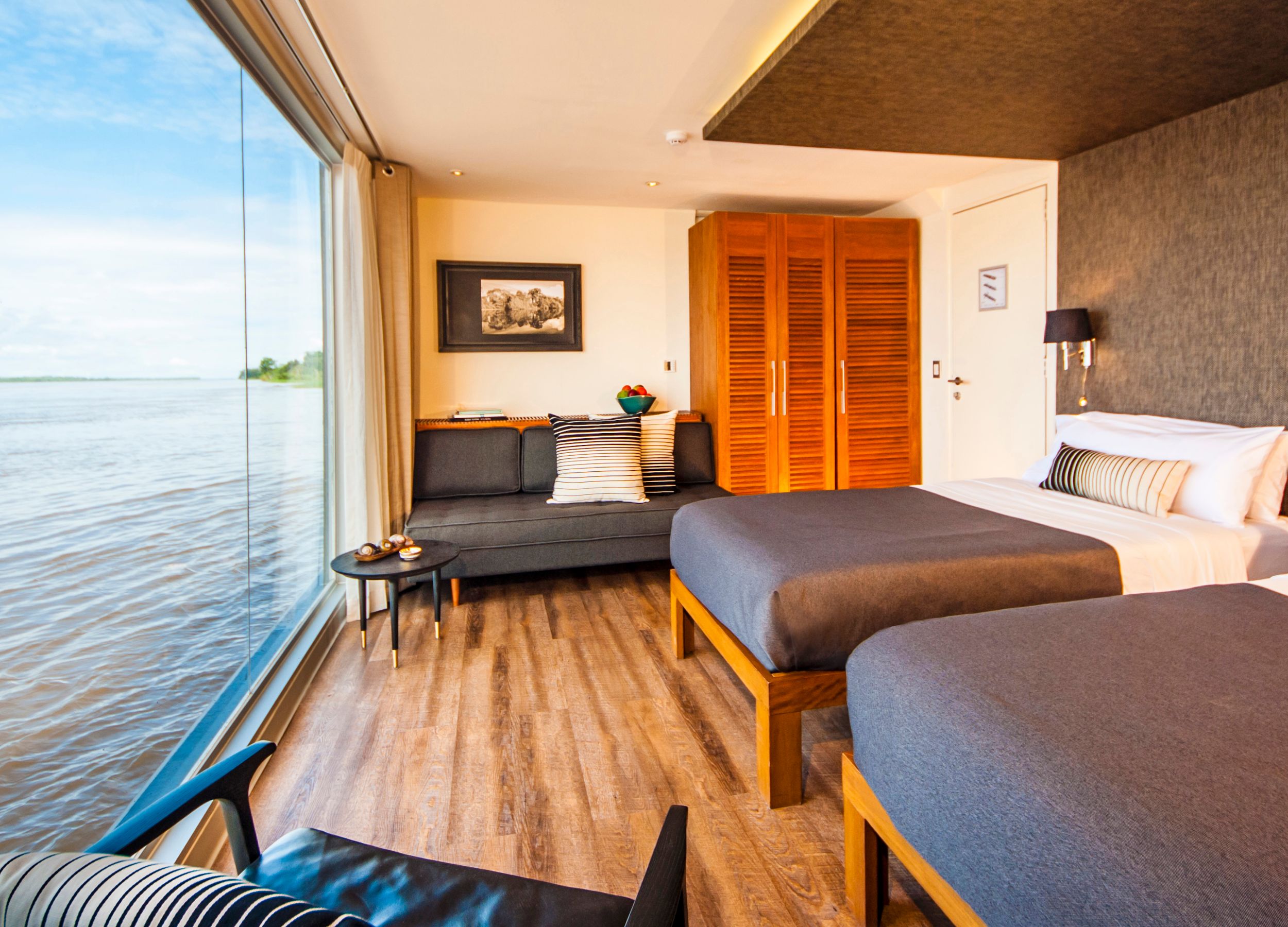 M/Y ARIA AMAZON for Charter with SuperYachtsMonaco