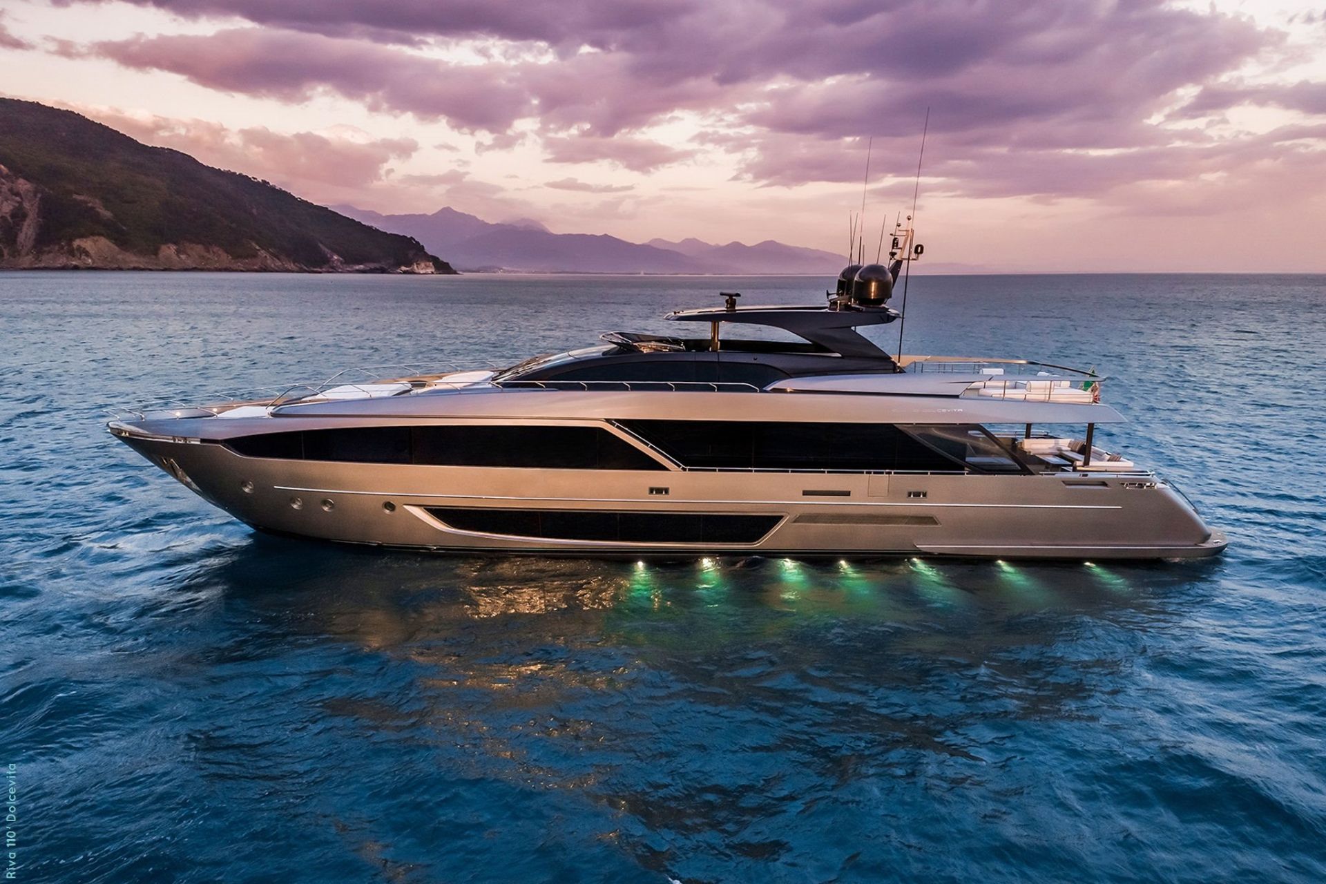 M/Y FIGURATI available for Charter with SuperYachtsMonaco