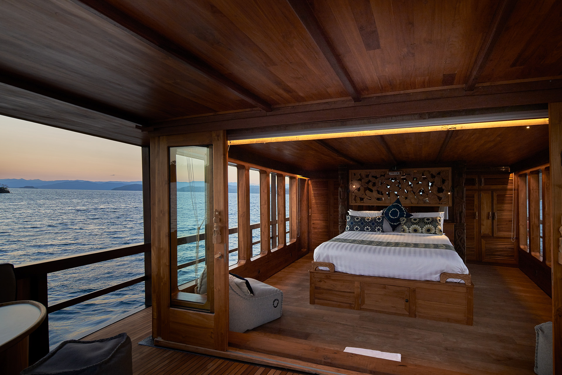 Motor Yacht ORACLE for Charter with SuperYachtsMonaco