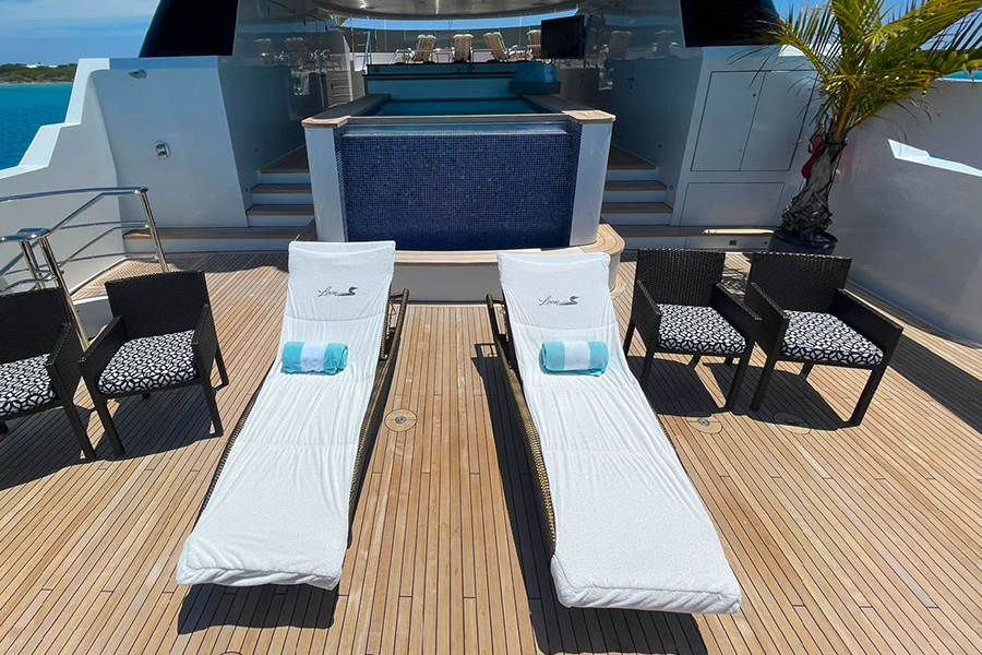 Motor Yacht LOON for Charter with SuperYachtsMonaco