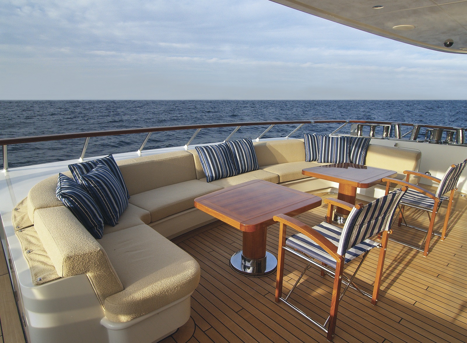 M/Y LADY DEE for Charter with SuperYachtsMonaco