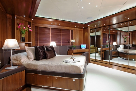 Motor Yacht for sale with SuperYachtsMonaco: MARAYA