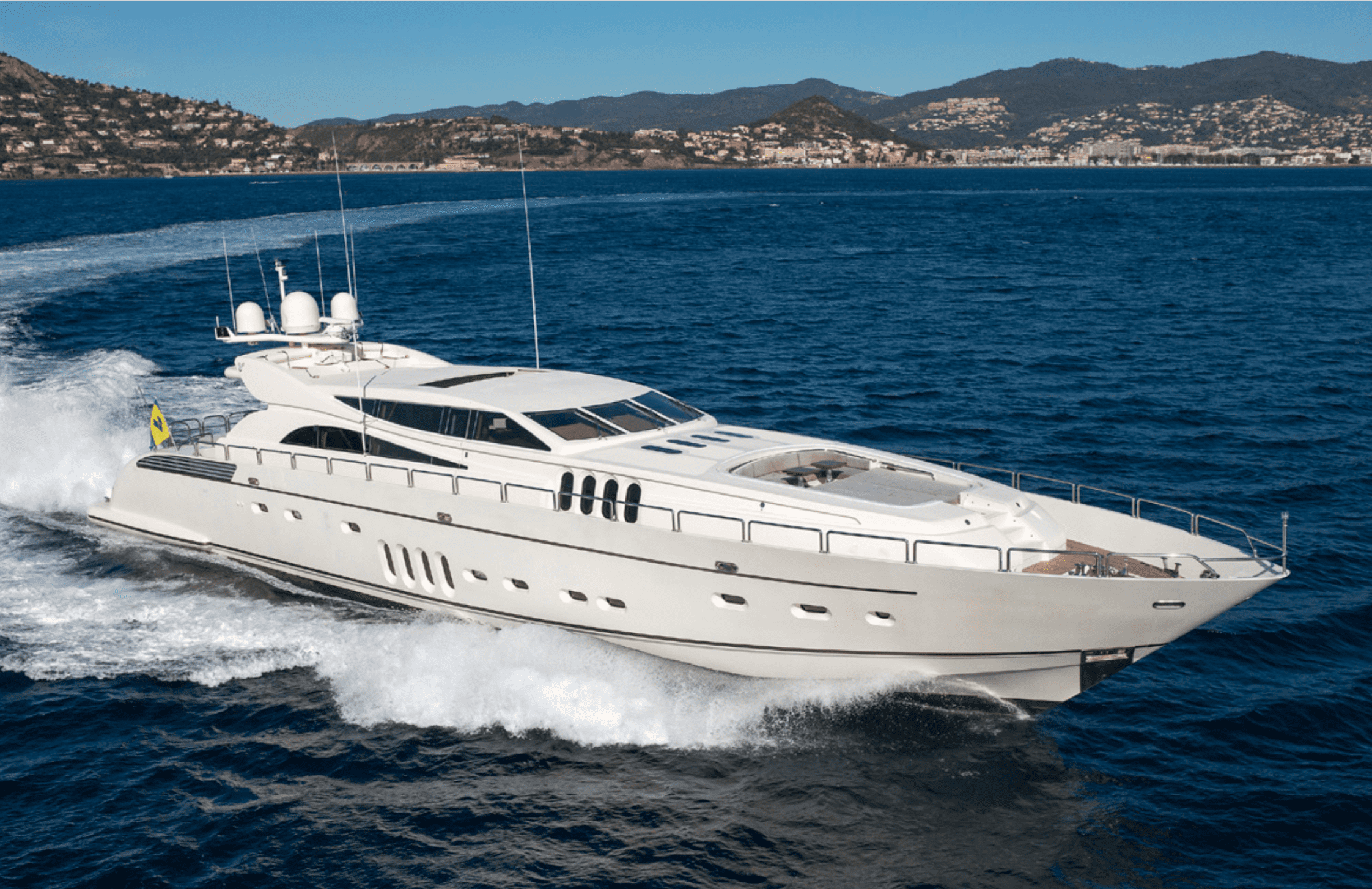 EOL B yacht for Charter with SuperYachtsMonaco