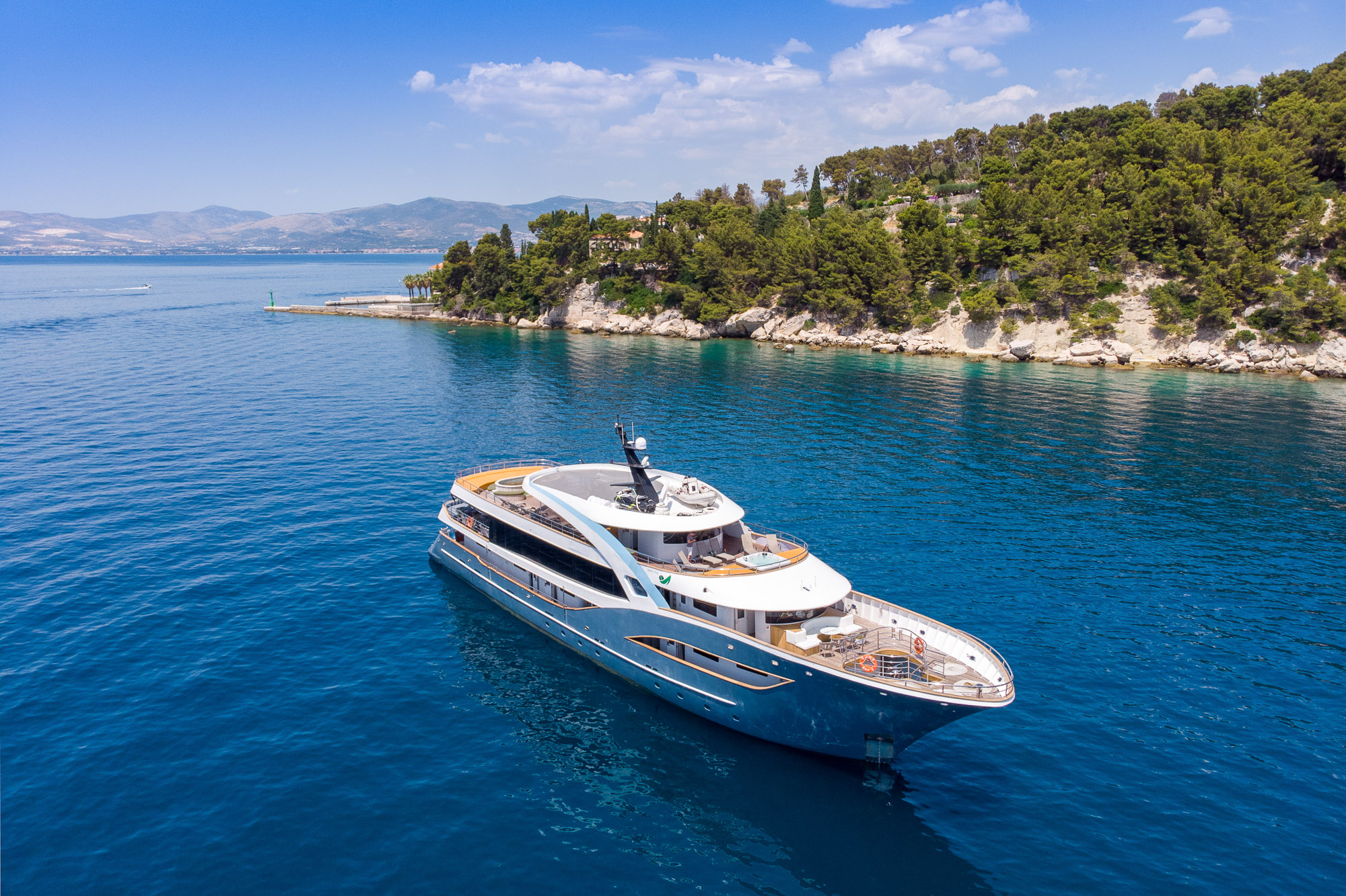 M/Y BELLLA for charter with SuperYachtsMonaco