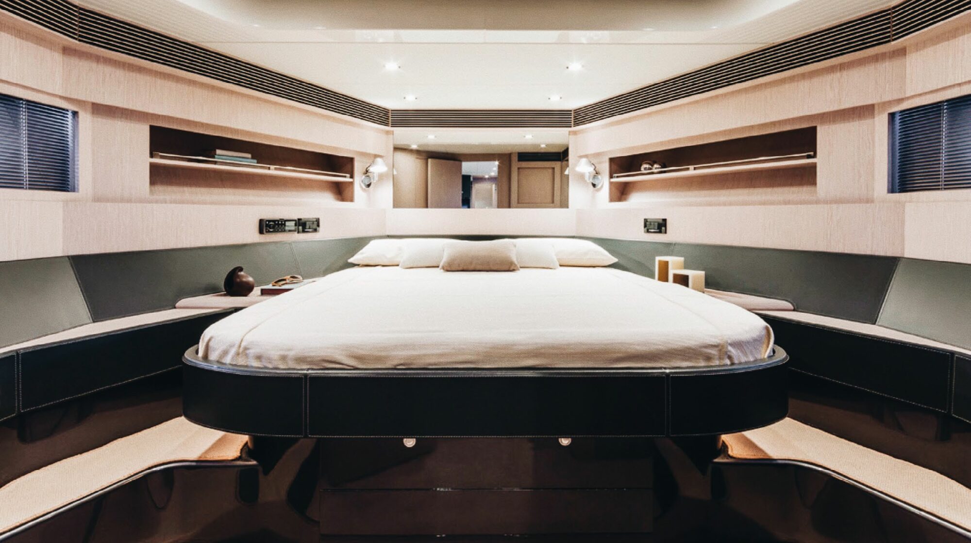 Yacht Feature