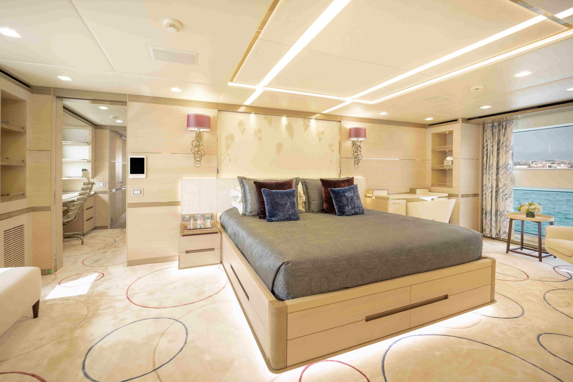 Yacht Feature