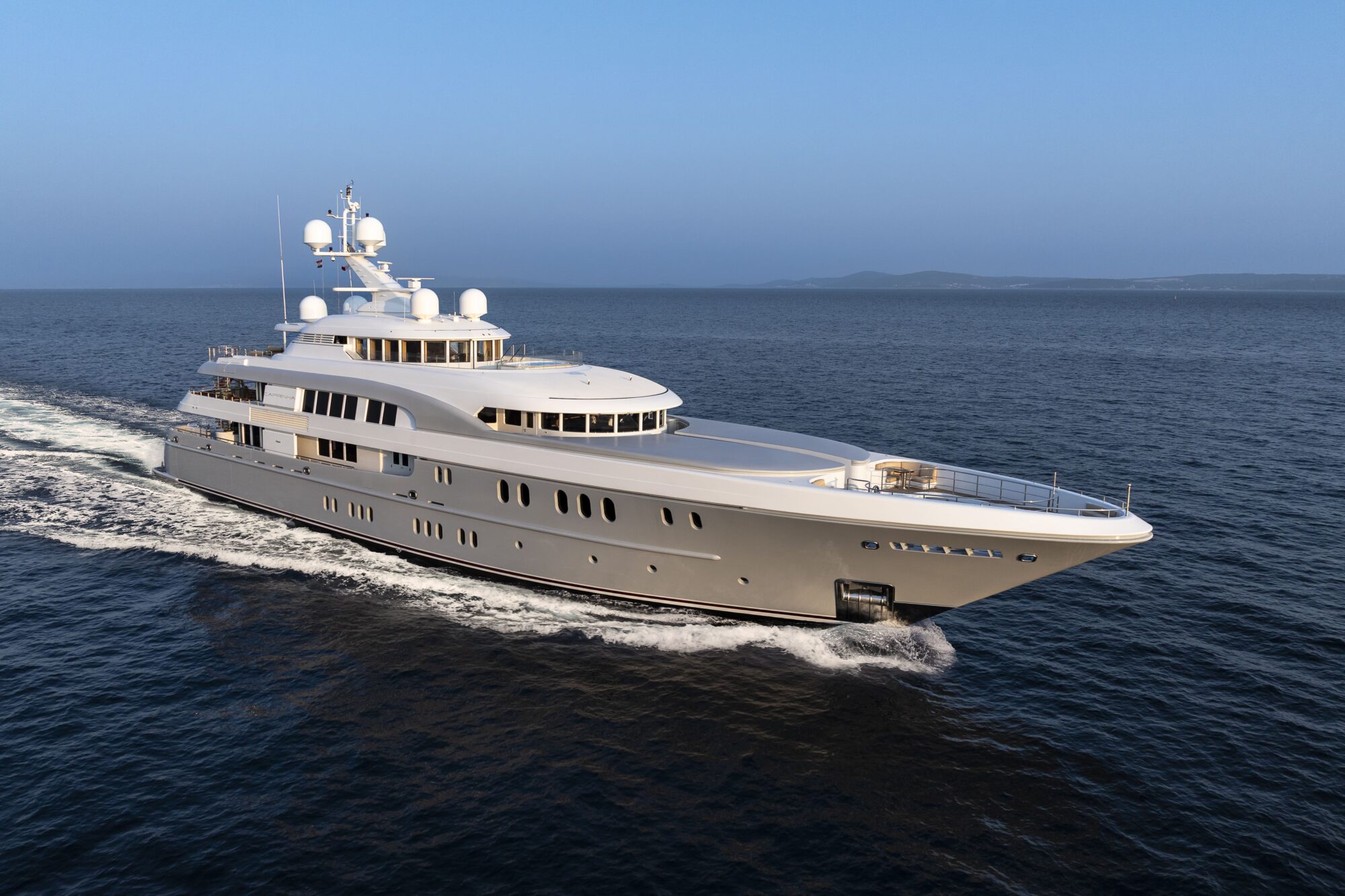Yacht Feature