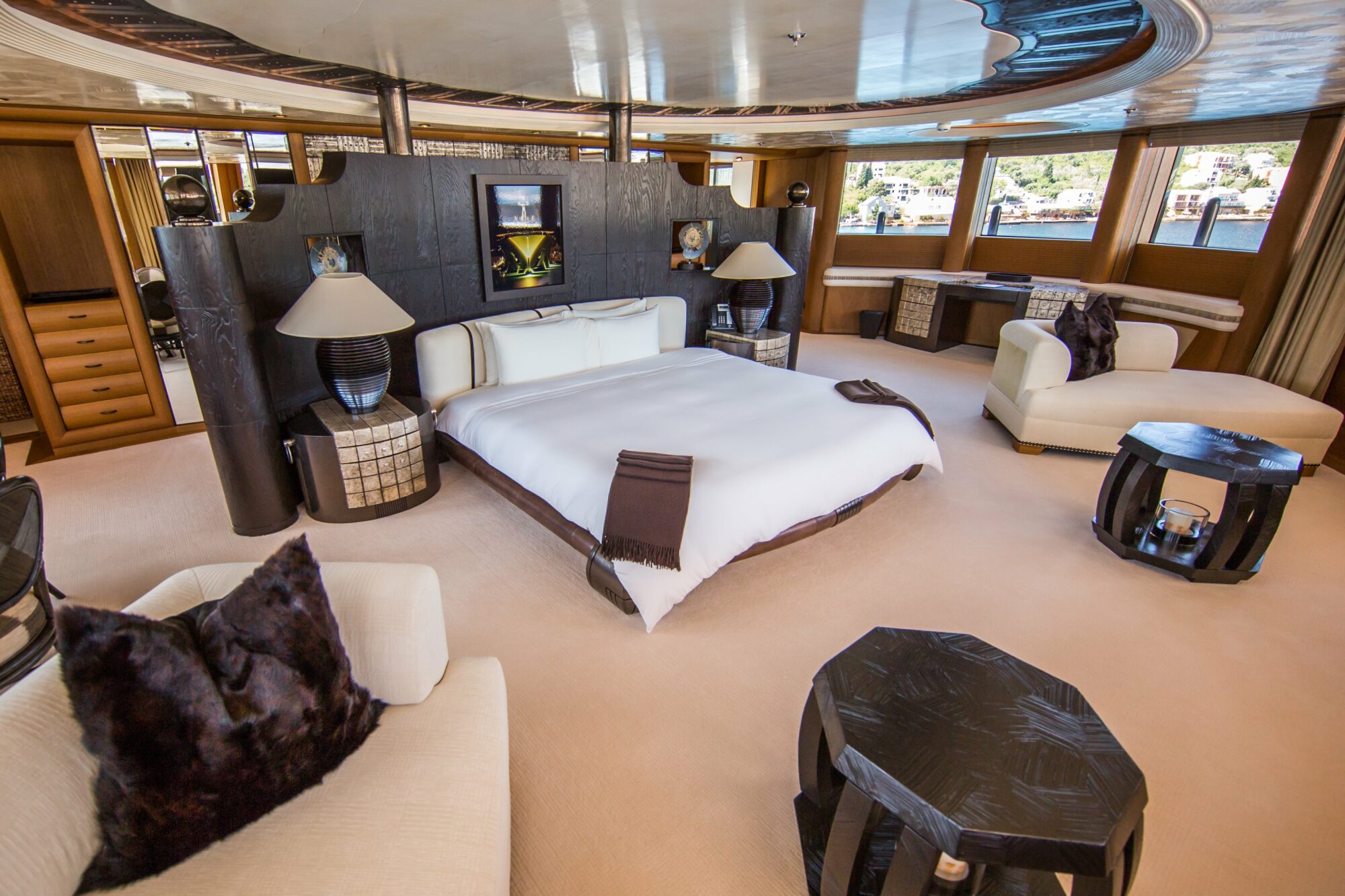 Yacht Feature