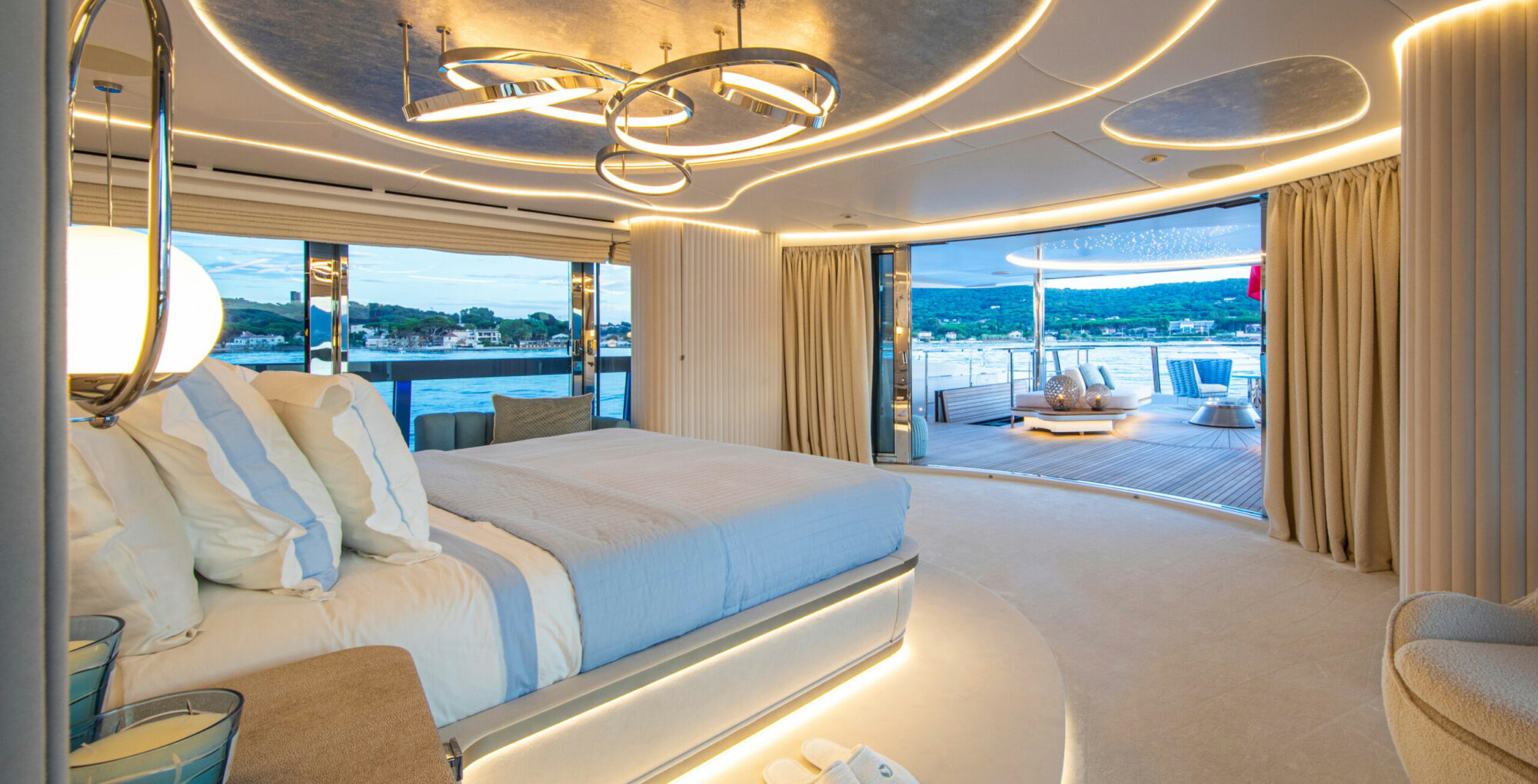 Yacht Feature