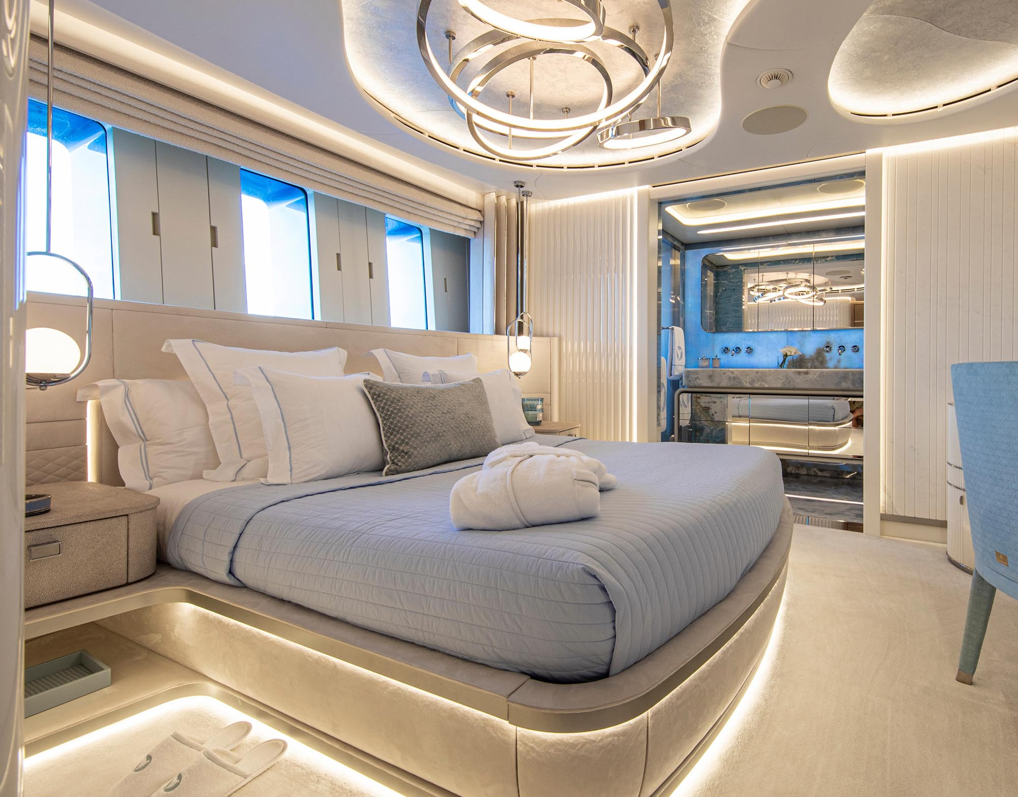 Yacht Feature