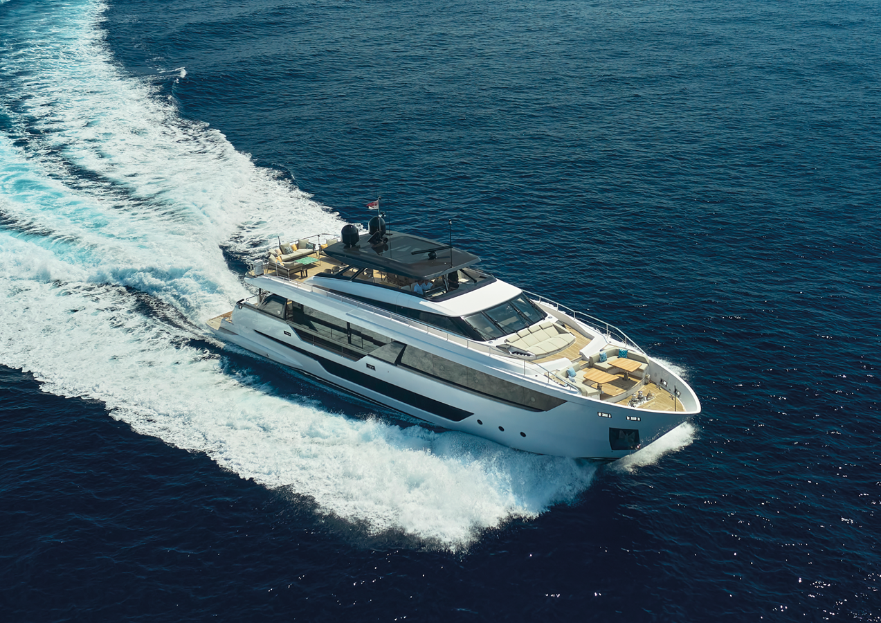 30m Ferretti 1000 yacht for sale