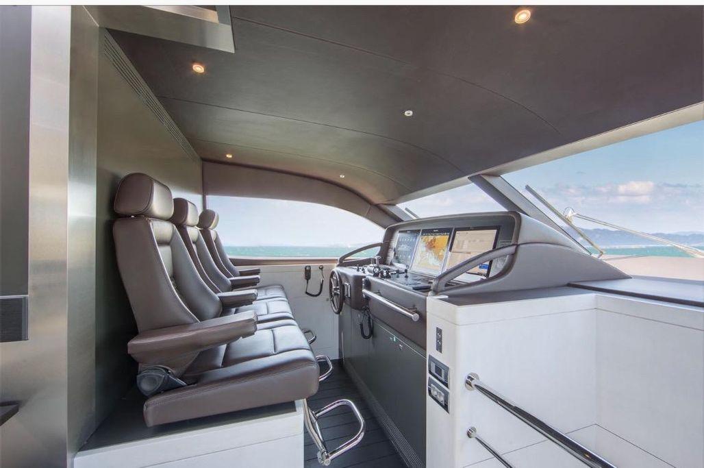Yacht Feature