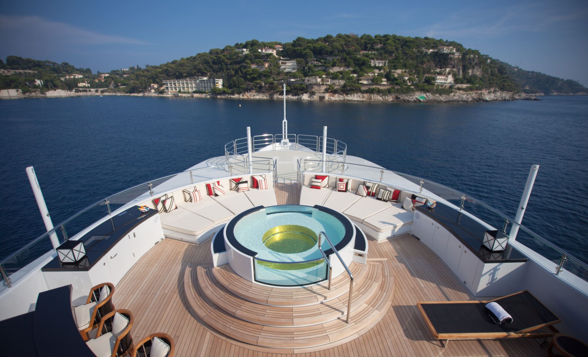 Yacht Feature