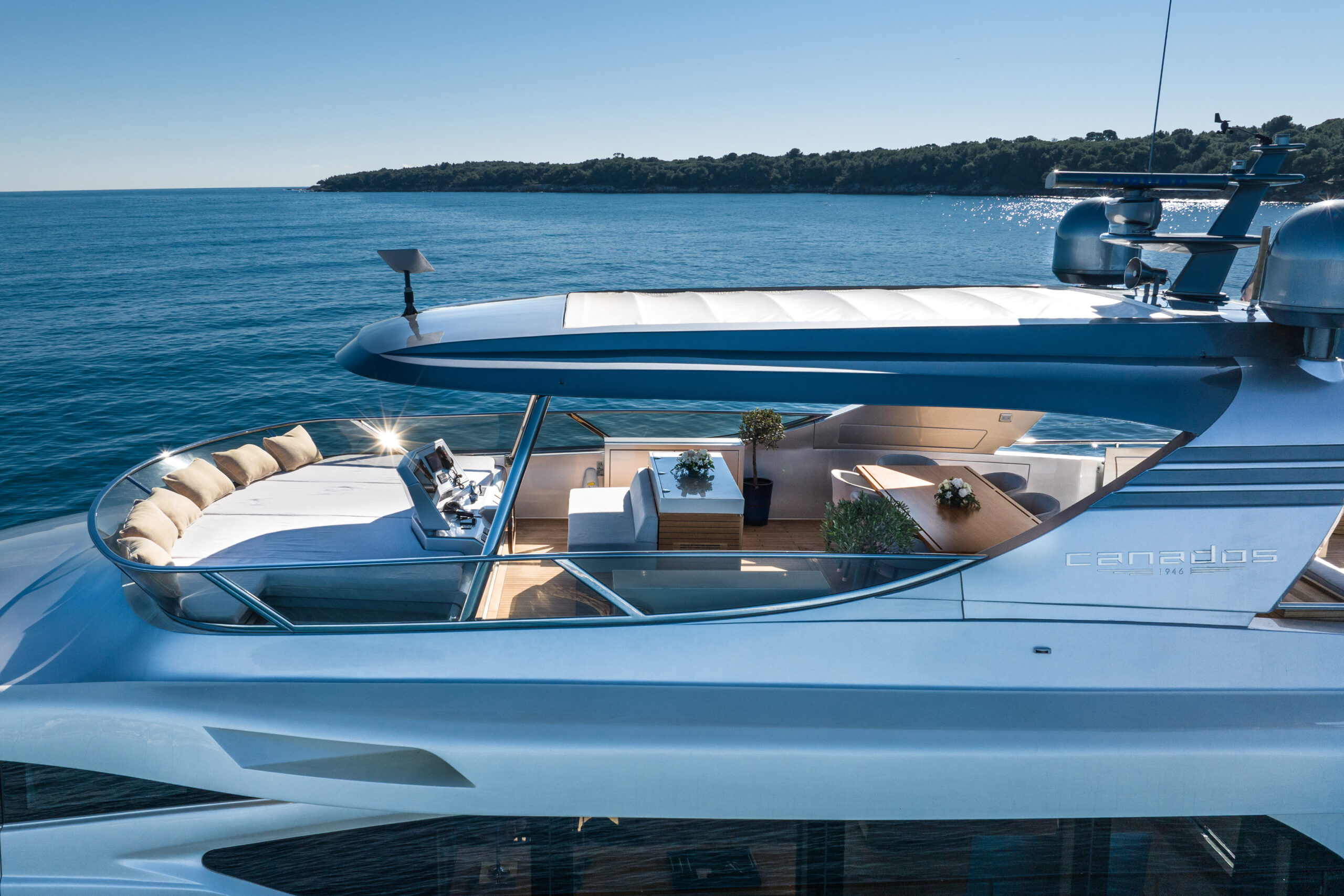 Canados 888 Evolution yacht for sale