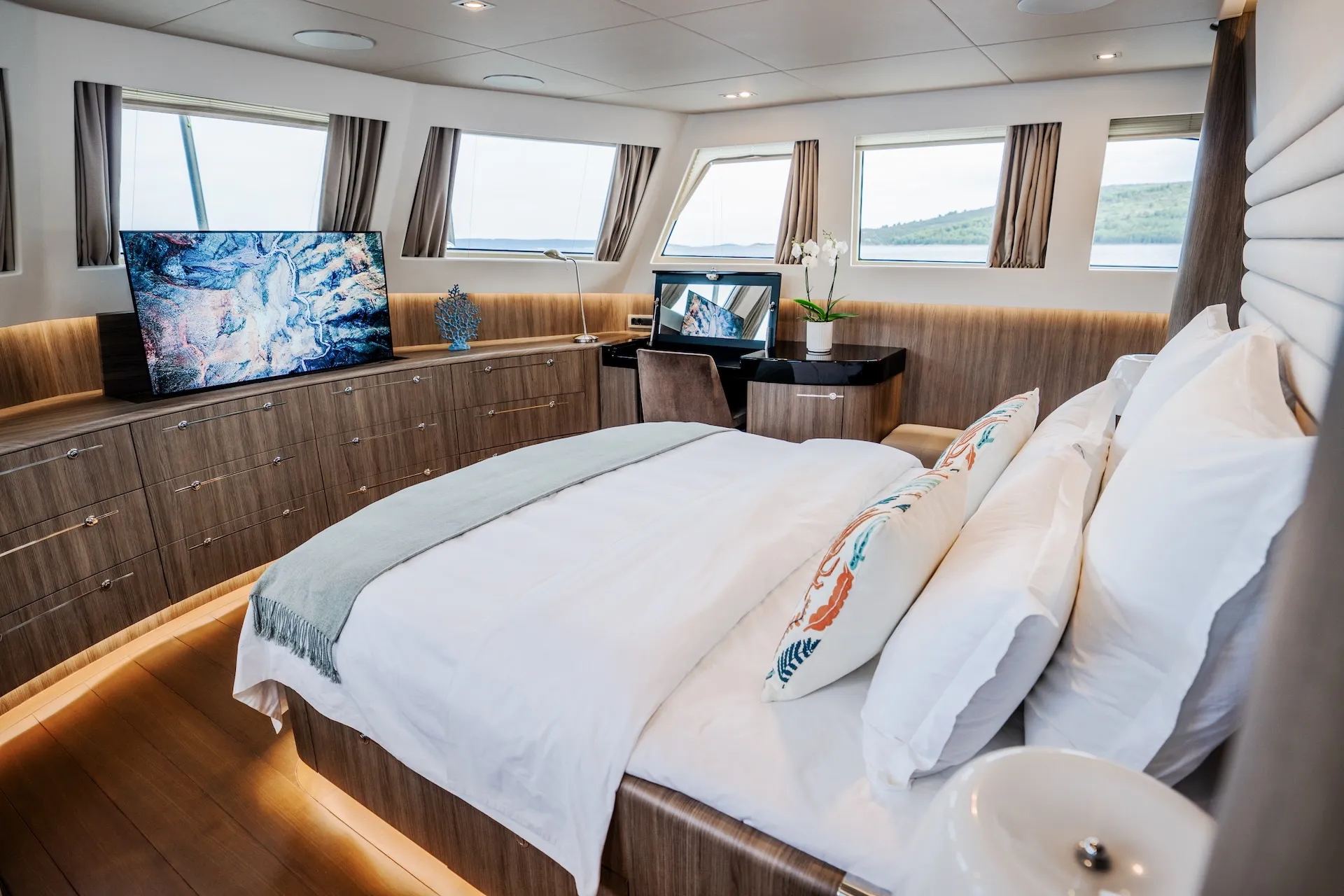 Motor Yacht DREAM for Charter with SuperYachtsMonaco