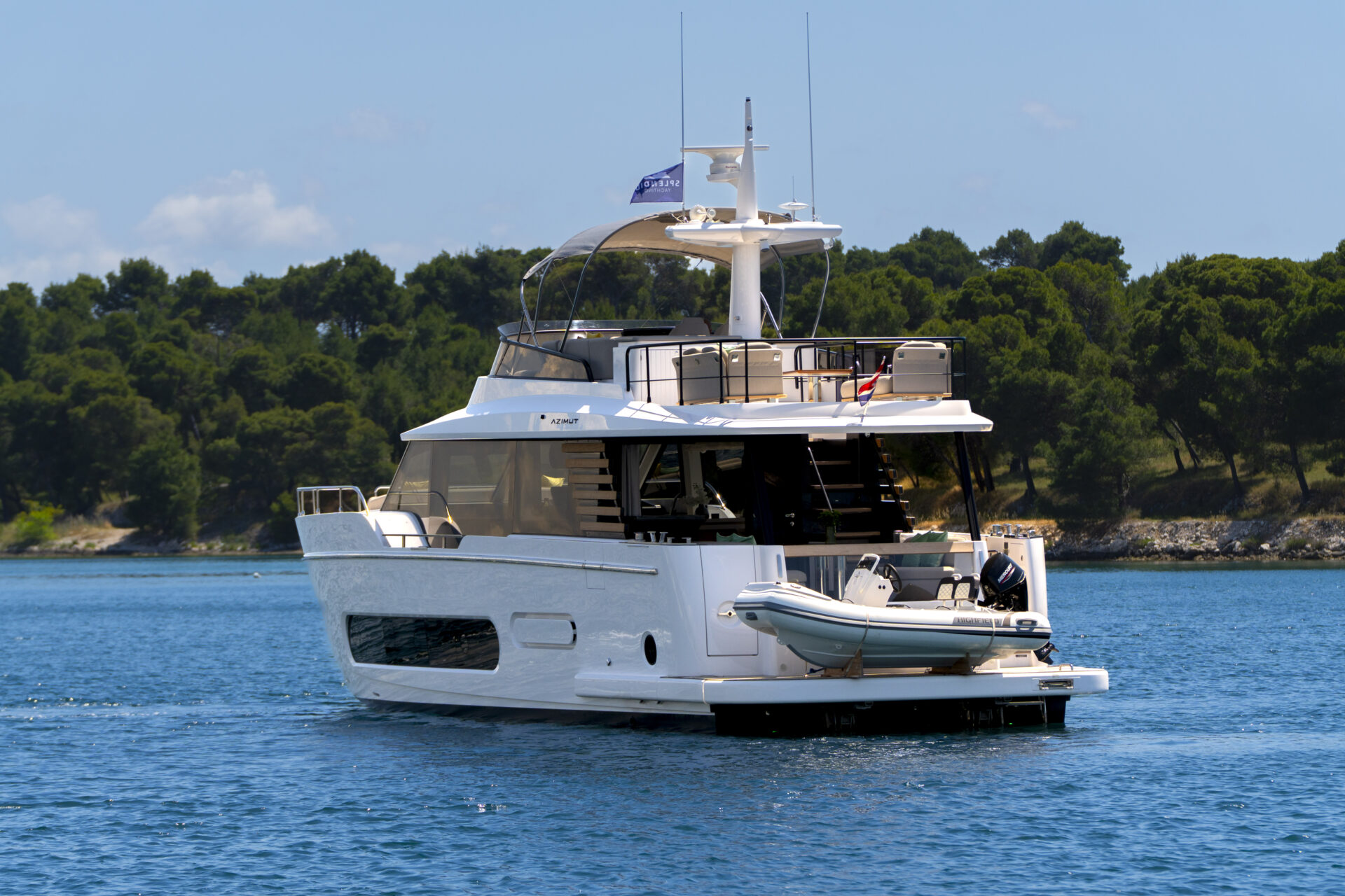 Motor Yacht OLIVIA for Charter wirth SuperYachtsMonaco
