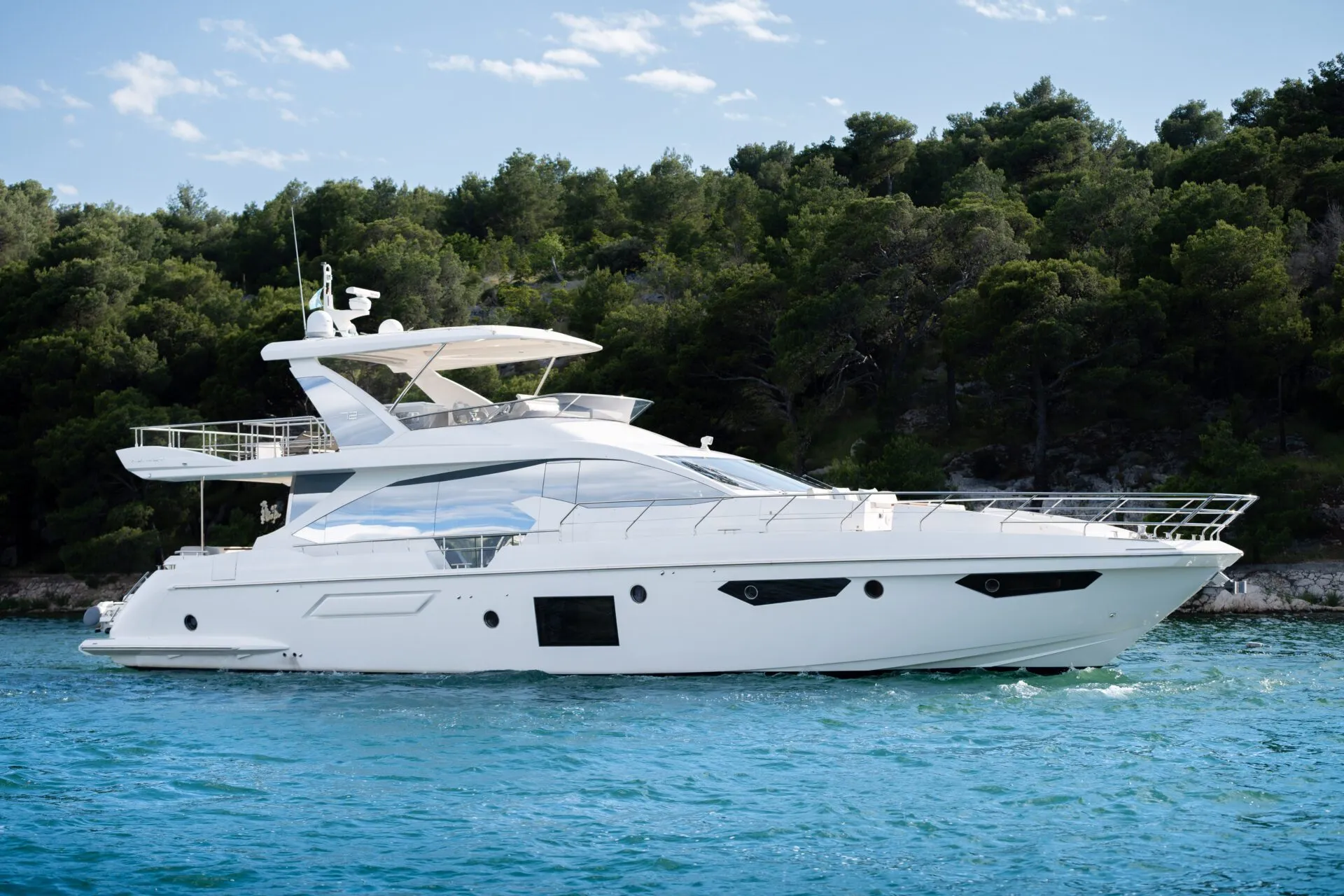 Motor Yacht MINEIRA for Charter with SuperYachtsMonaco