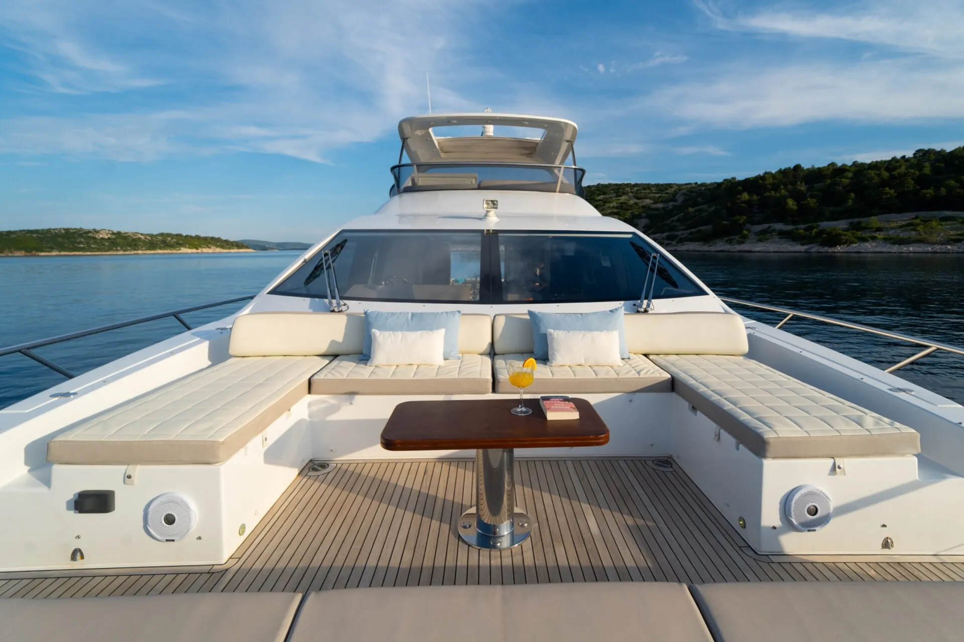Motor Yacht MINEIRA for Charter with SuperYachtsMonaco