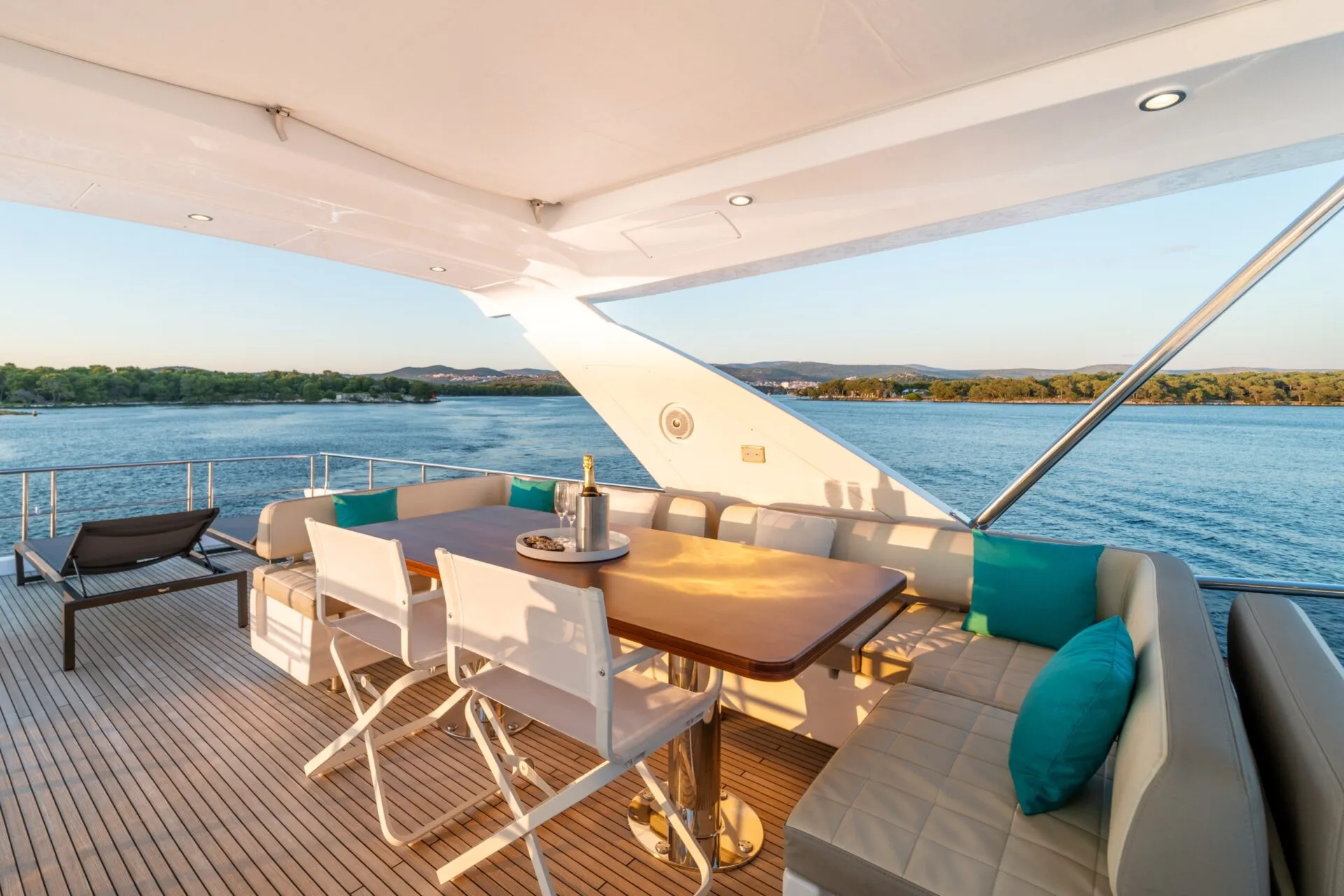 Motor Yacht MINEIRA for Charter with SuperYachtsMonaco